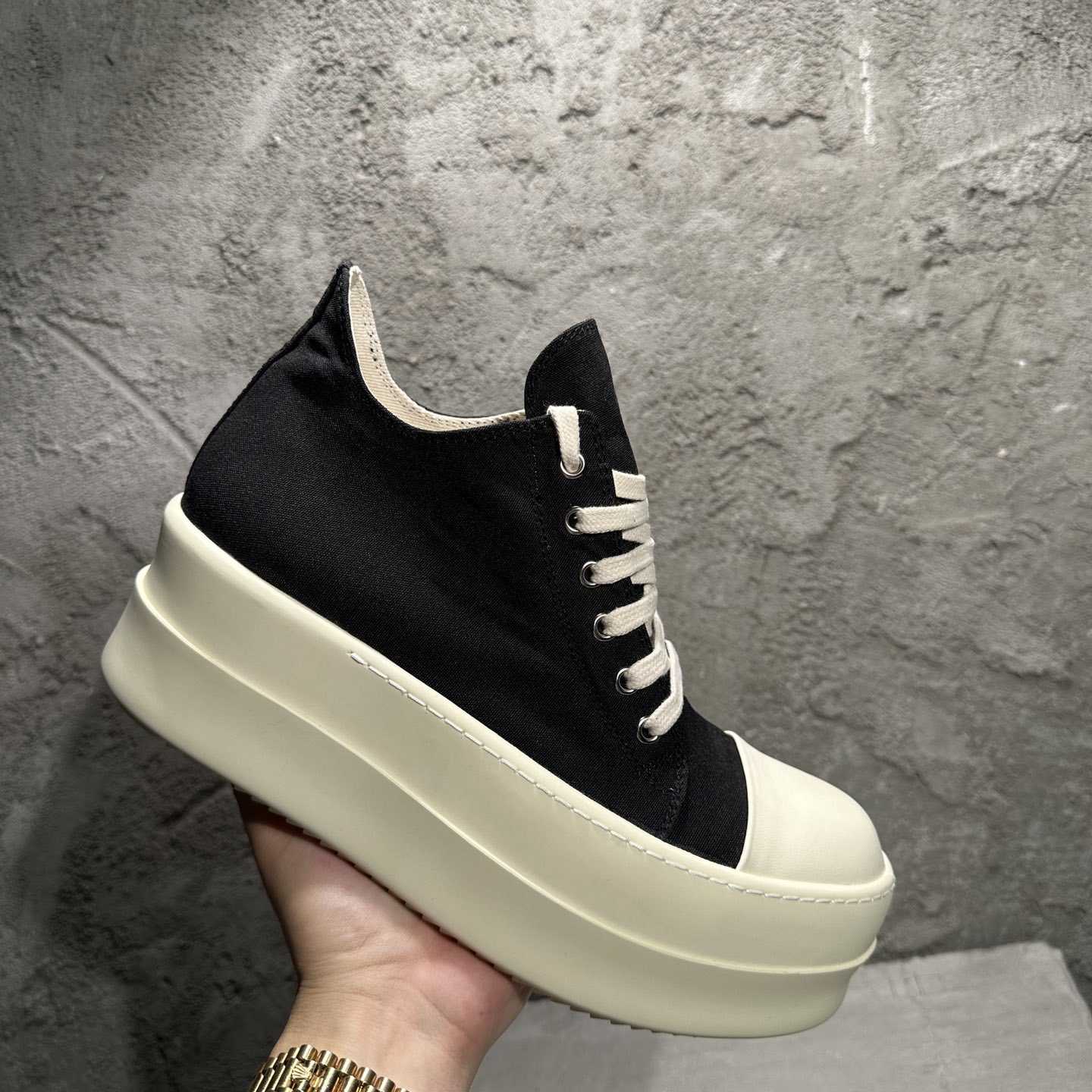 Rick Owens Low-Top Sneakers XZ2002     (50% Off Sale) - DopestKickz