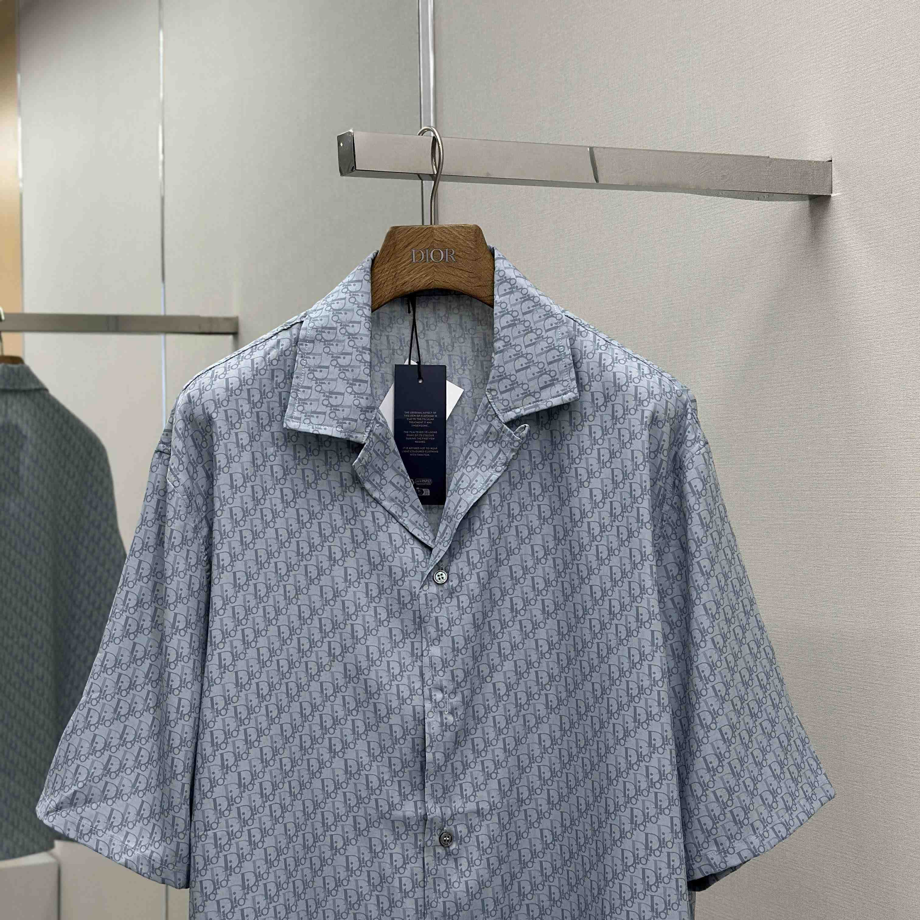 Dior Oblique Short-Sleeved Shirt - DopestKickz