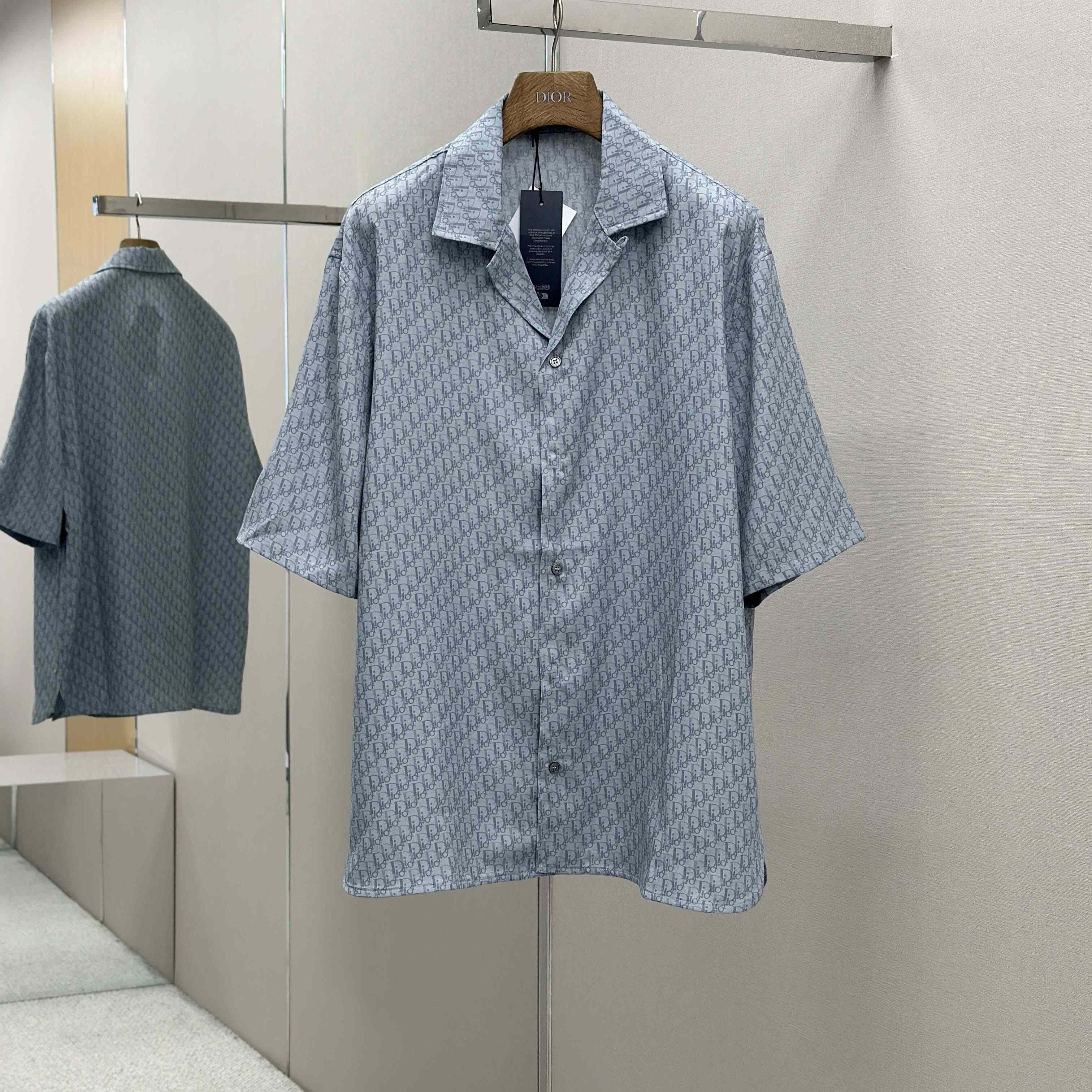 Dior Oblique Short-Sleeved Shirt - DopestKickz