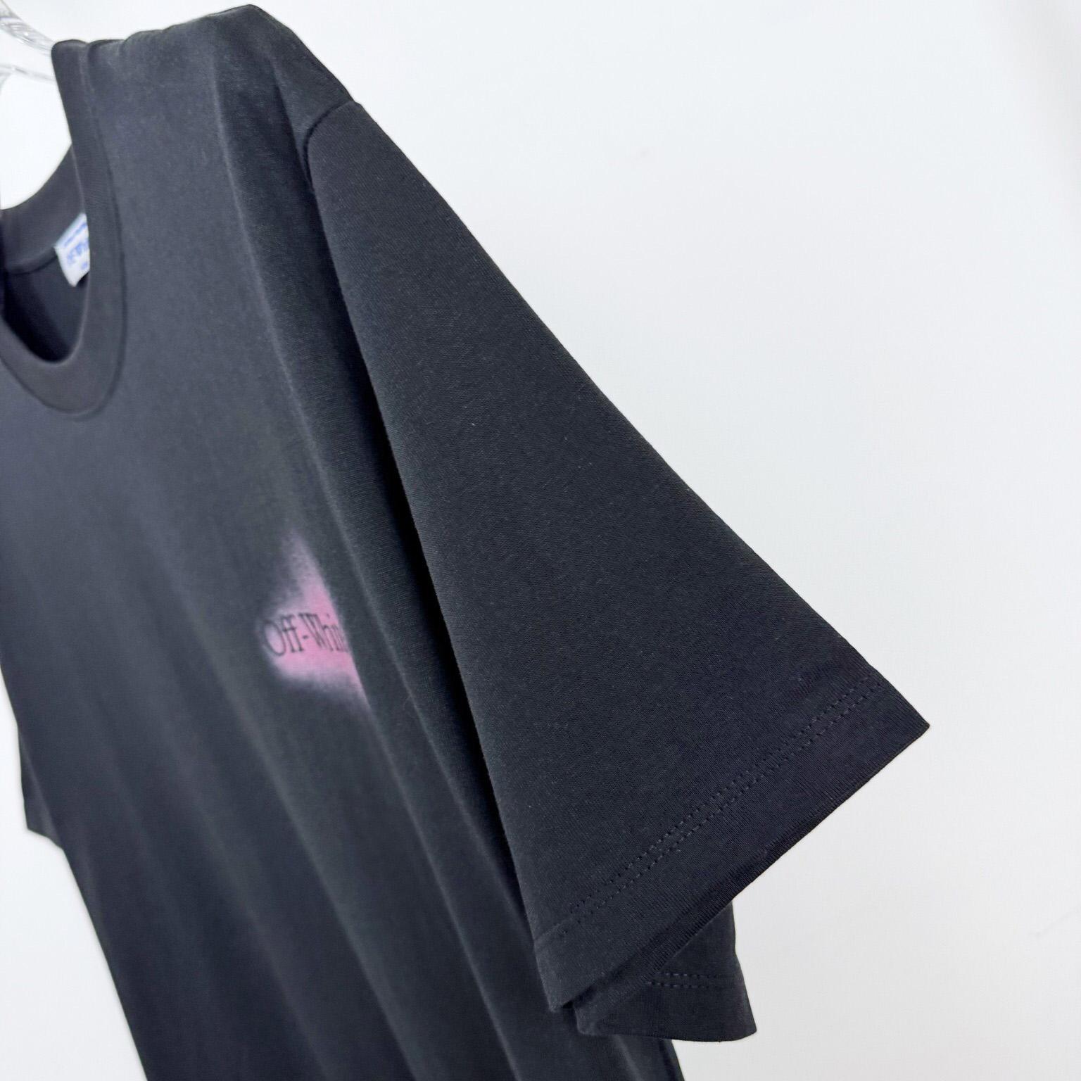 Off-White Spray Arrow T-Shirt - DopestKickz