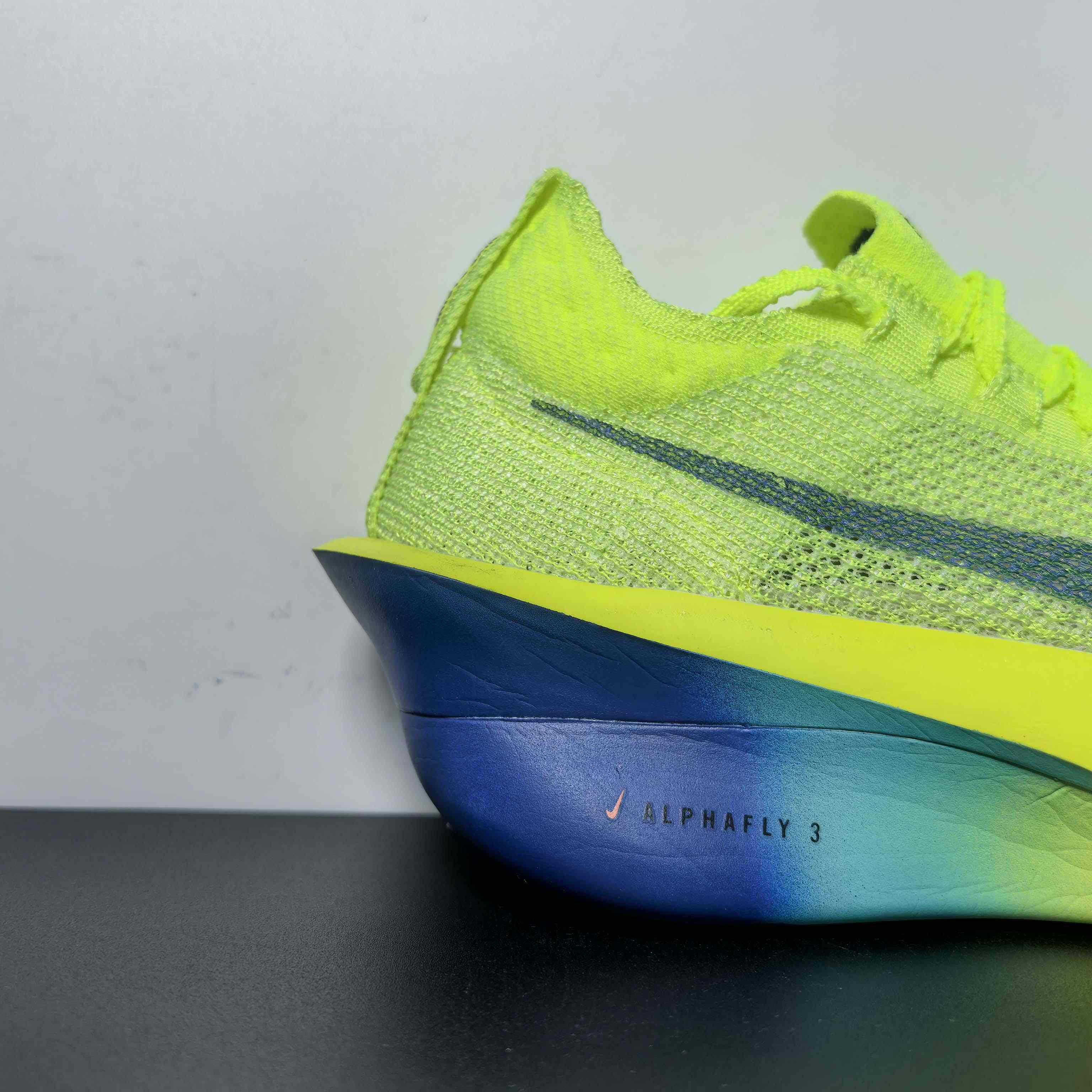 NK Air Zoom Alphafly NEXT% 3   8311-700 - DopestKickz