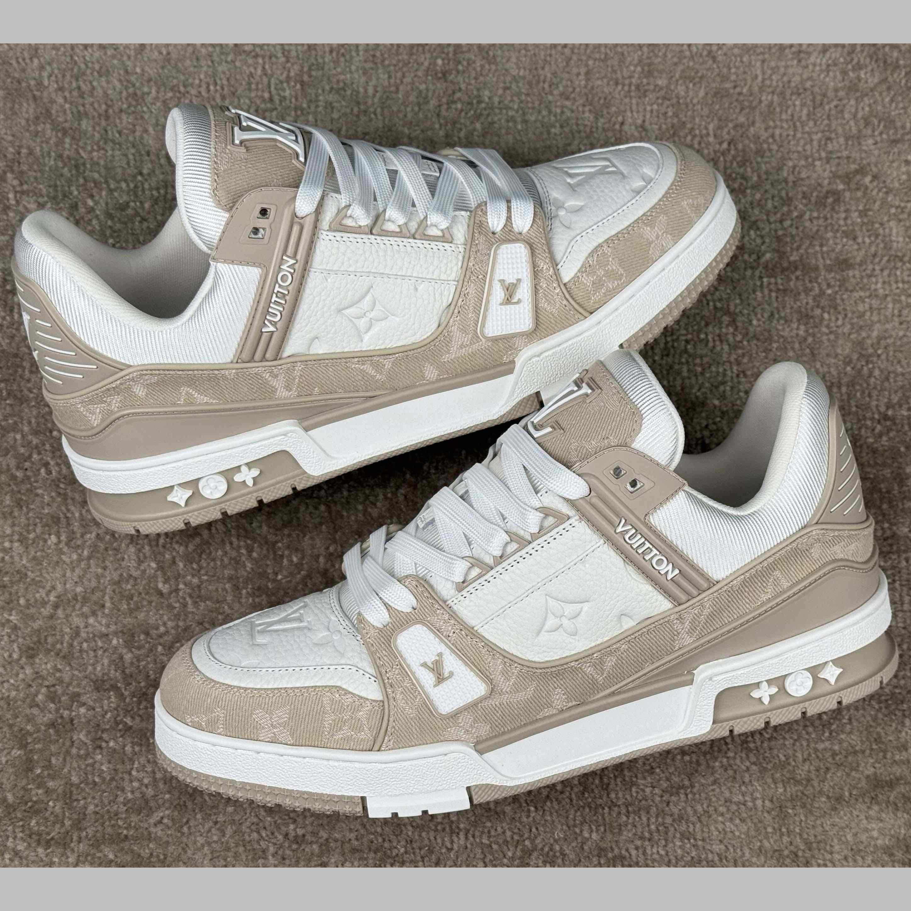 Louis Vuitton LV Trainer Sneaker   1AIKMG - DopestKickz