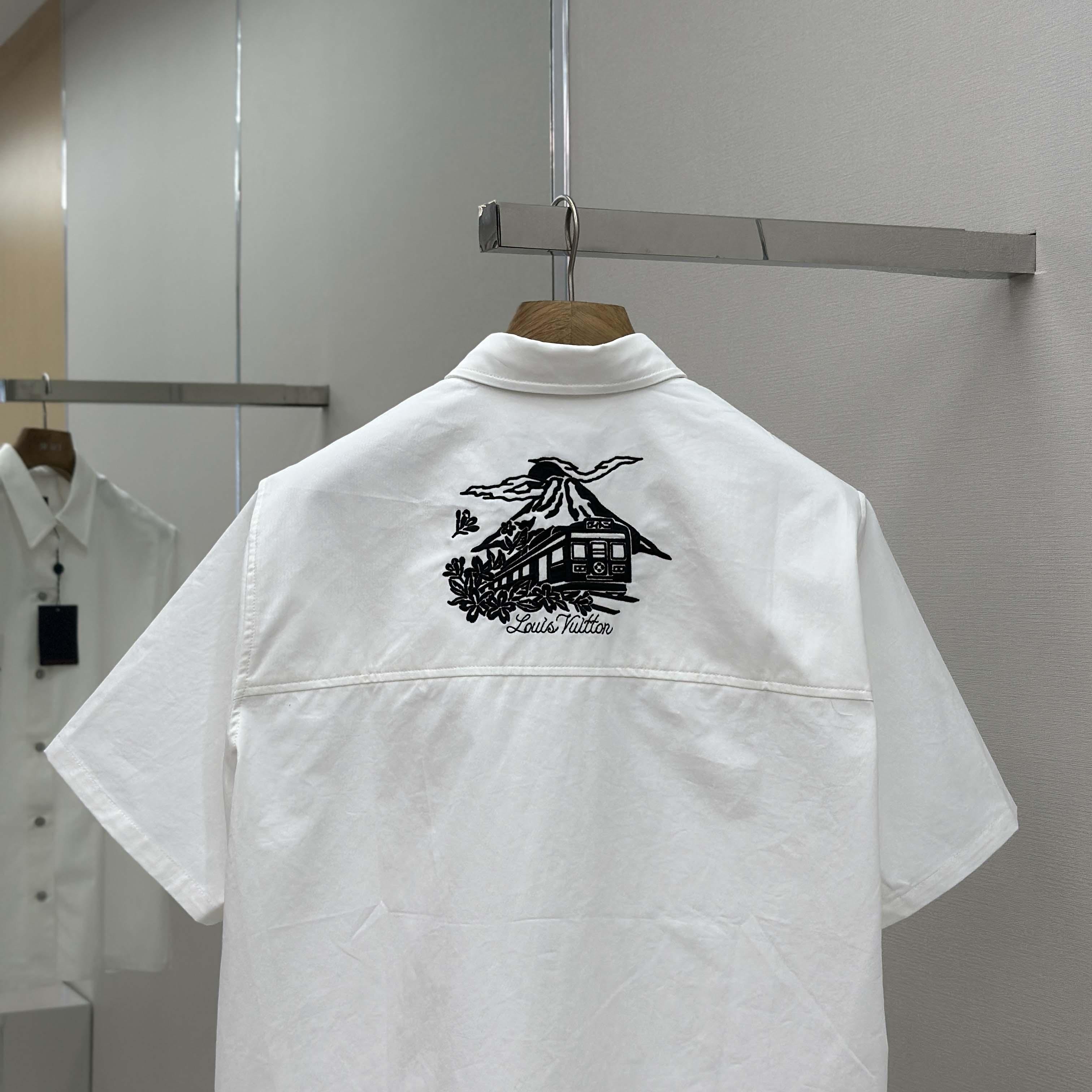 Louis Vuitton Embellished Short-Sleeved Shirt   1AIMII - DopestKickz