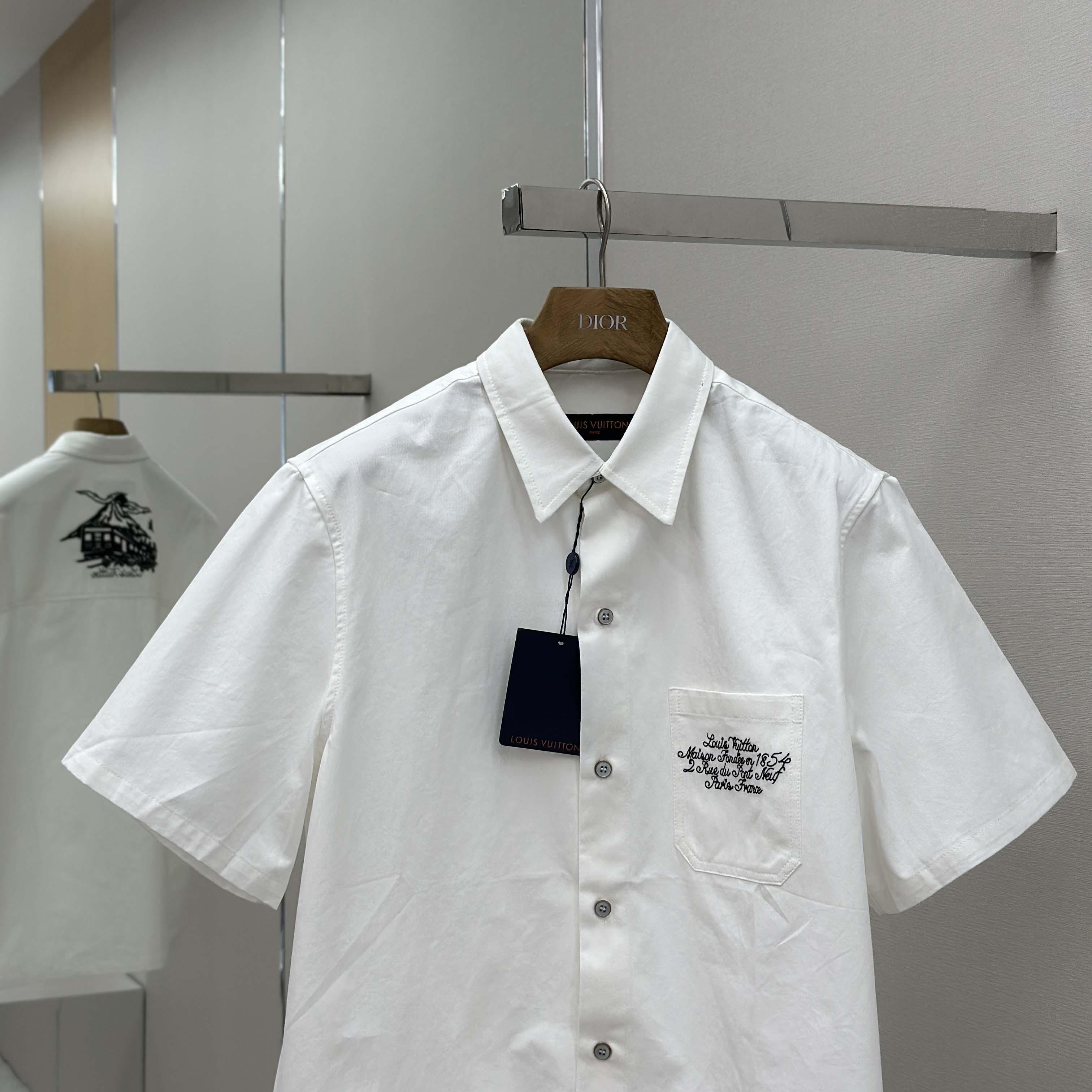 Louis Vuitton Embellished Short-Sleeved Shirt   1AIMII - DopestKickz