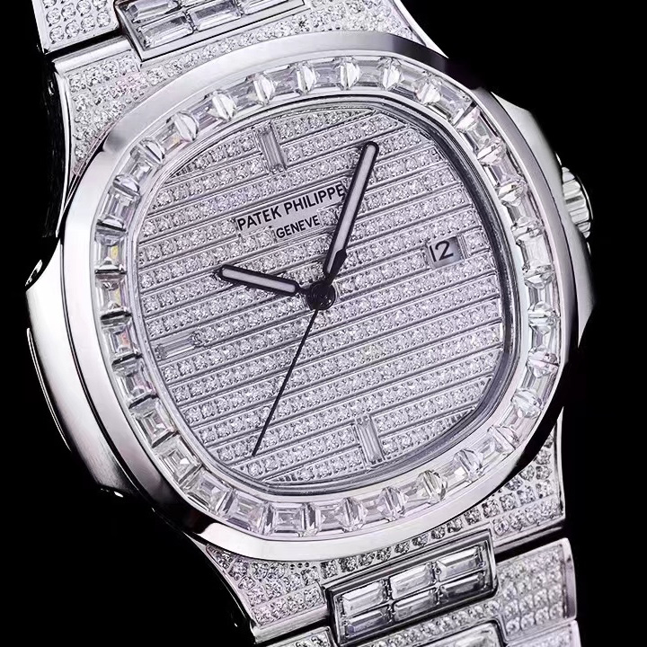 Patek Philippe Patek Nautilus 5719/10G - DopestKickz