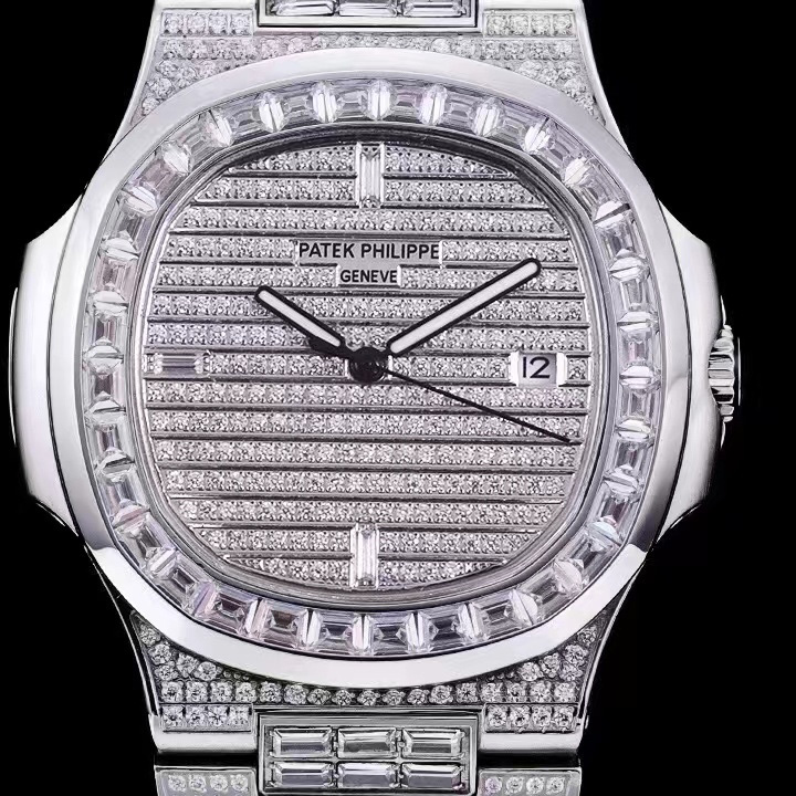 Patek Philippe Patek Nautilus 5719/10G - DopestKickz
