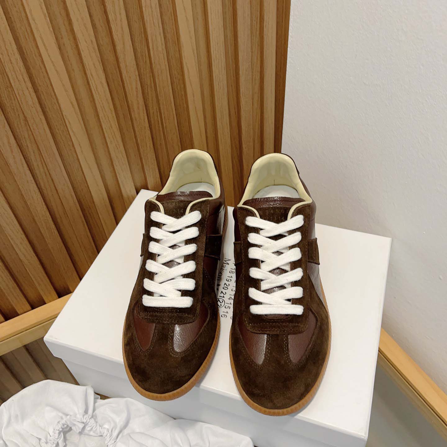Maison Margiela Replica Low Top Sneaker - DopestKickz