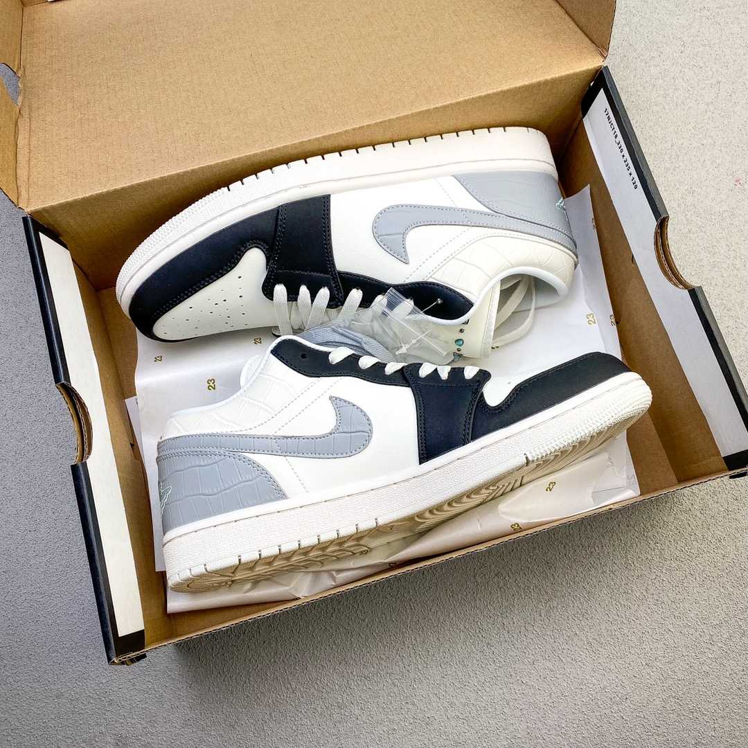 Jordan Air Jordan 1 Low   IO2242-101 - DopestKickz