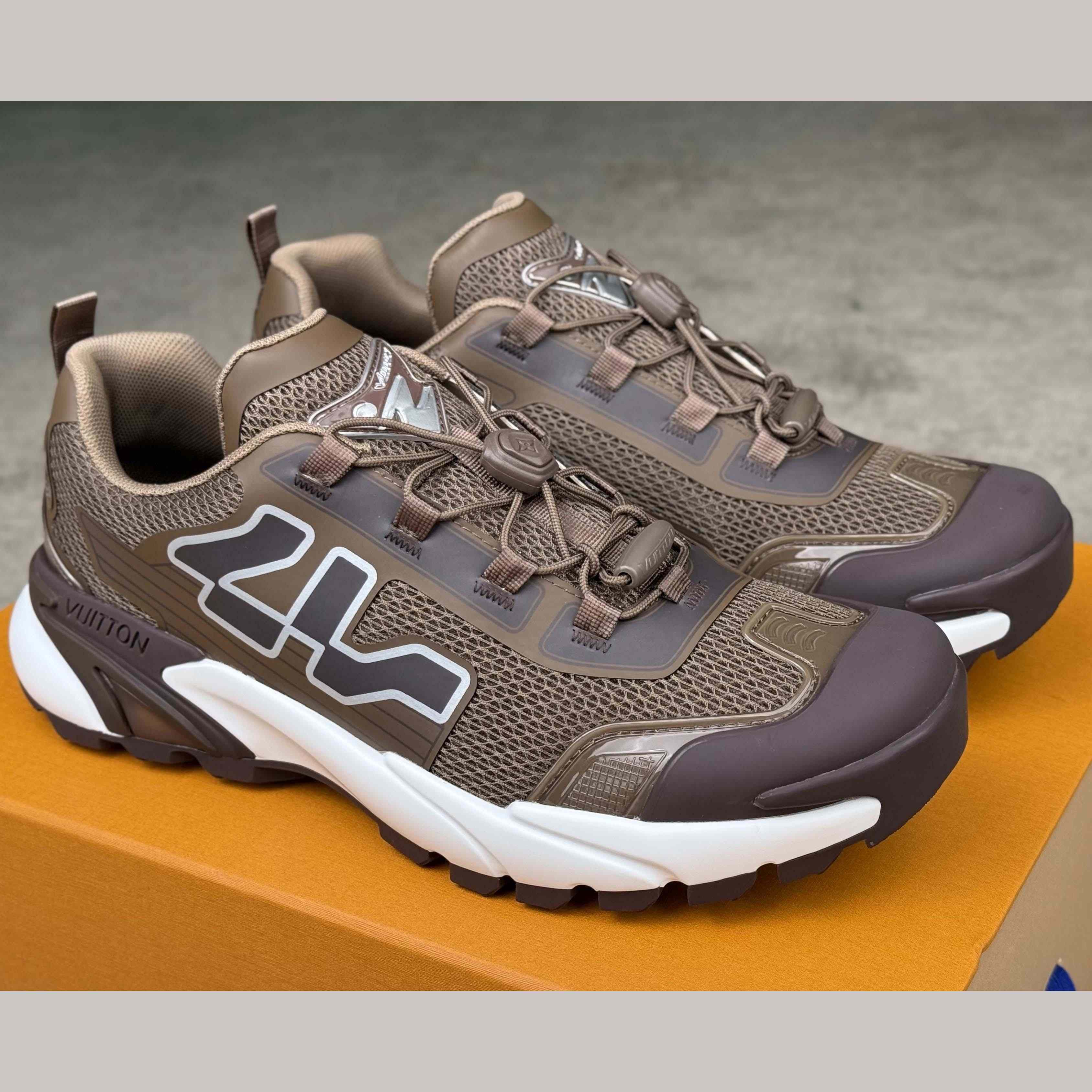 Louis Vuitton LV Runner Tatic Sneaker     1AHA71 - DopestKickz