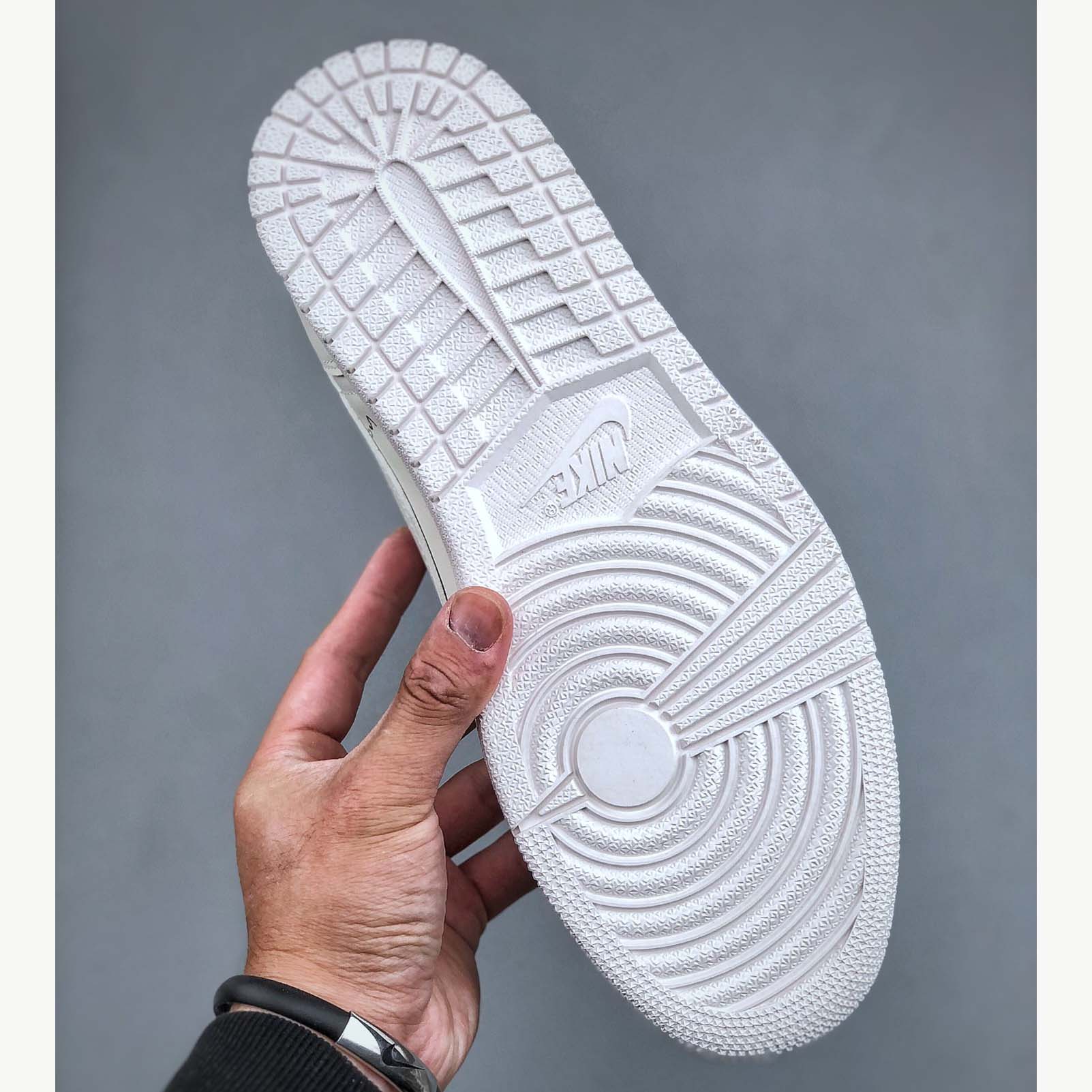 Travis Scott x Jordan Air Jordan 1 Low OG   TD1228-111  - DopestKickz