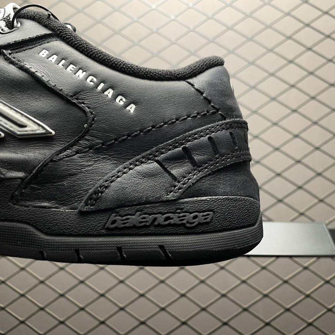 Balenciaga Hamptons Worn-Out Sneaker In Black Cowskin And Polyester - DopestKickz