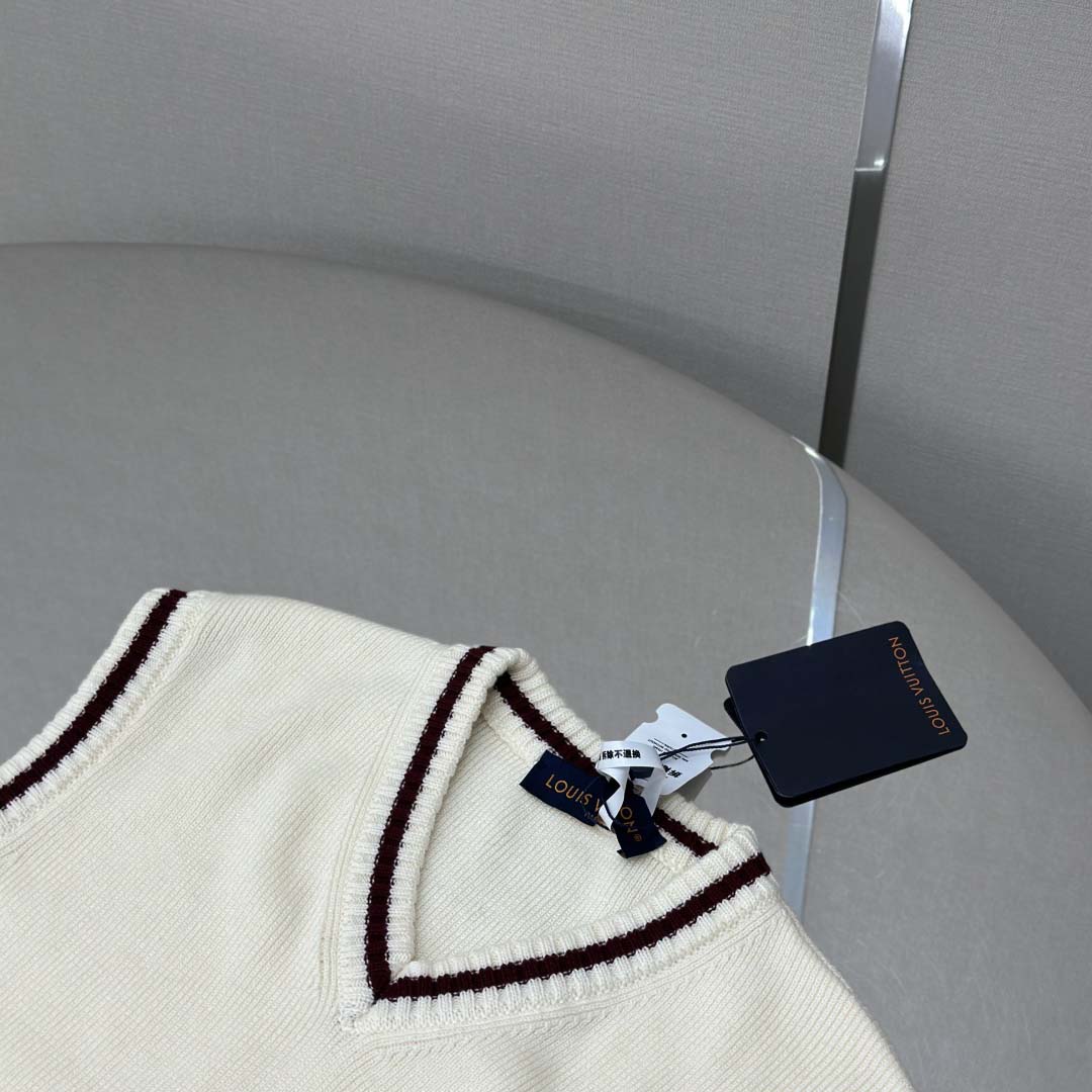 Louis Vuitton Embellished Wool Vest   1AGJGW - DopestKickz