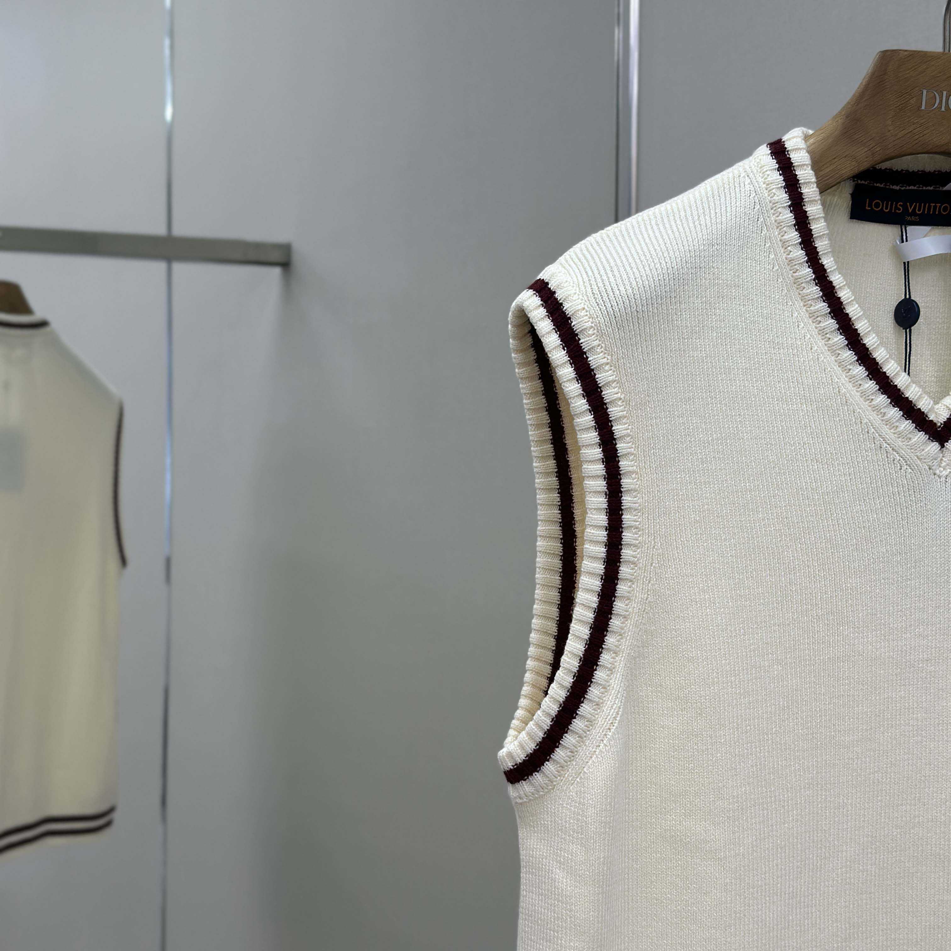 Louis Vuitton Embellished Wool Vest   1AGJGW - DopestKickz