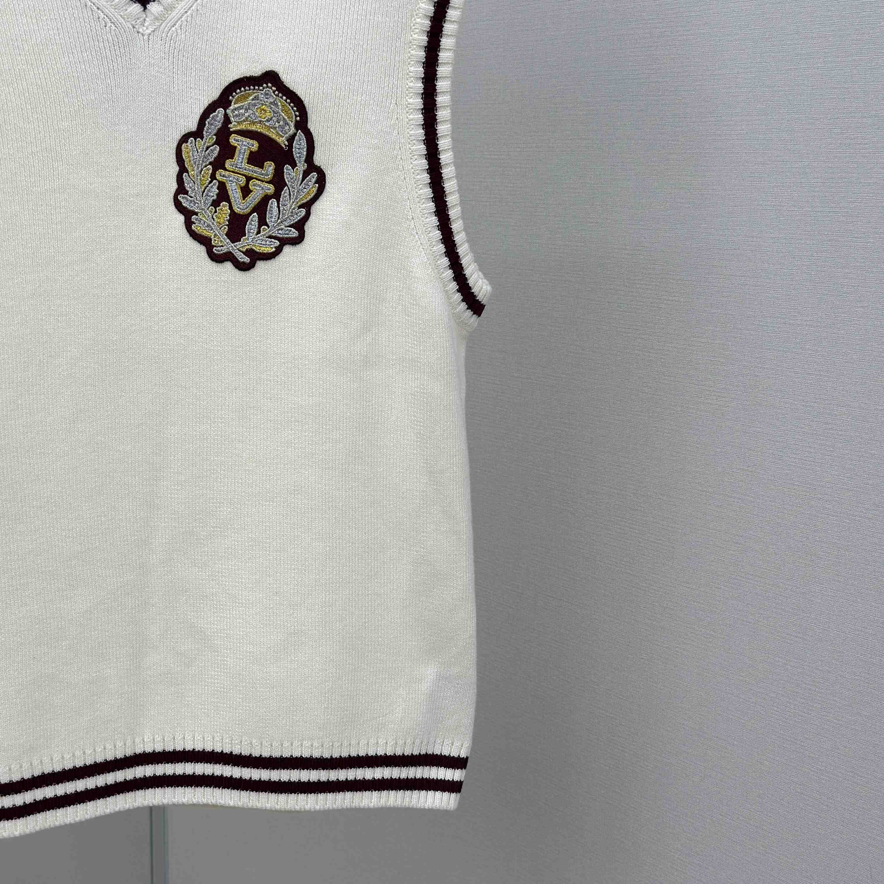 Louis Vuitton Embellished Wool Vest   1AGJGW - DopestKickz