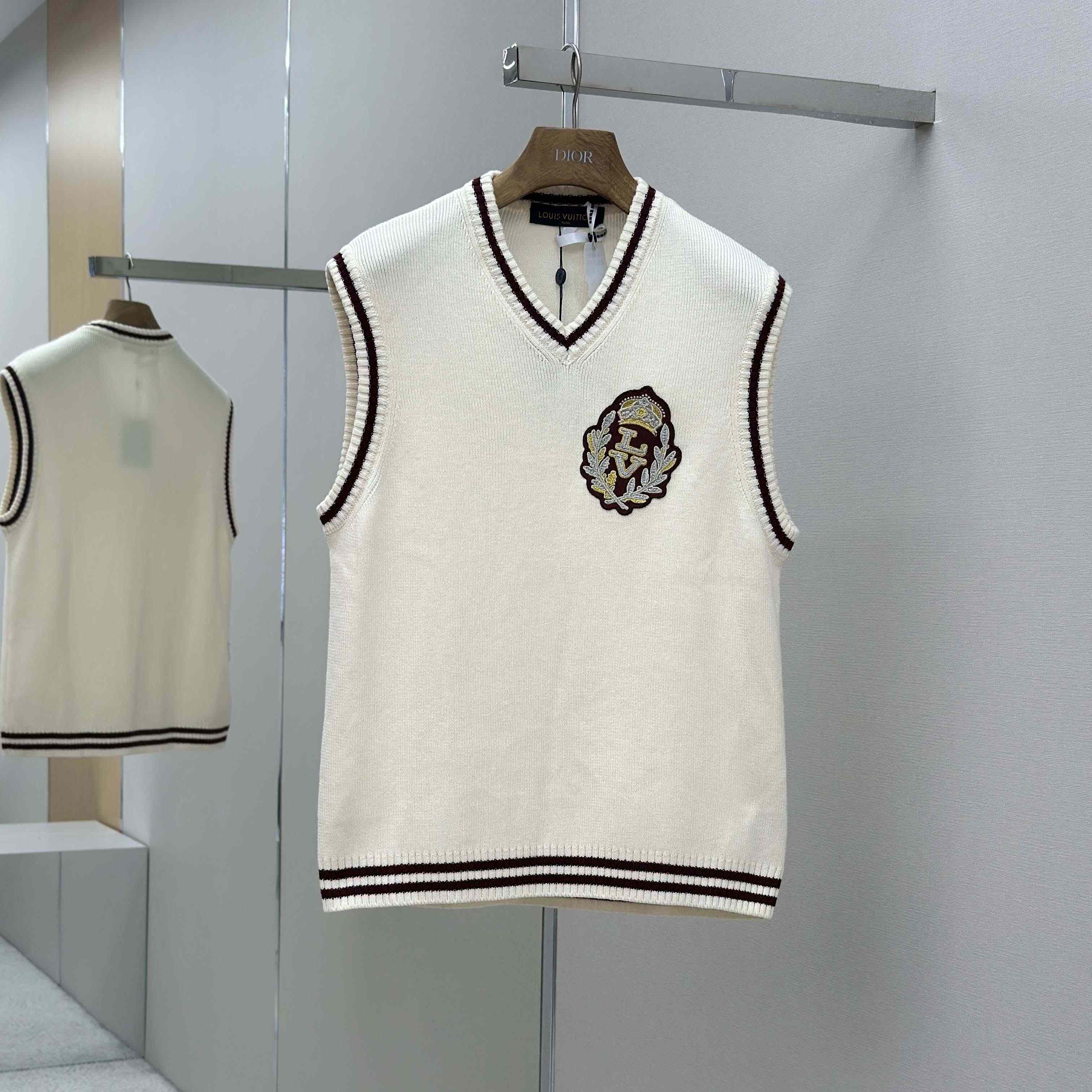 Louis Vuitton Embellished Wool Vest   1AGJGW - DopestKickz