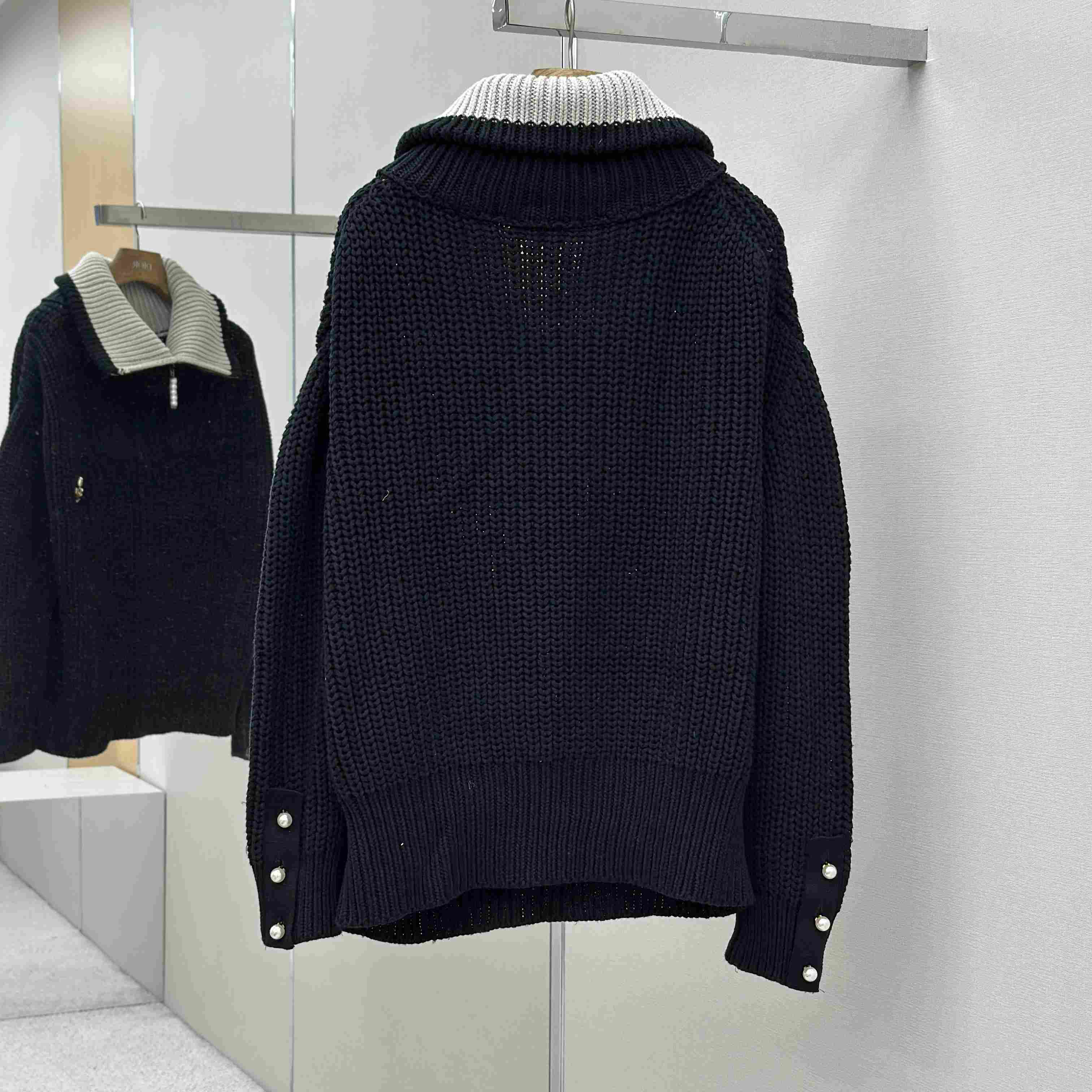 Louis Vuitton Chunky Wool-Blend Half-Zip Pullover   1AHC13 - DopestKickz