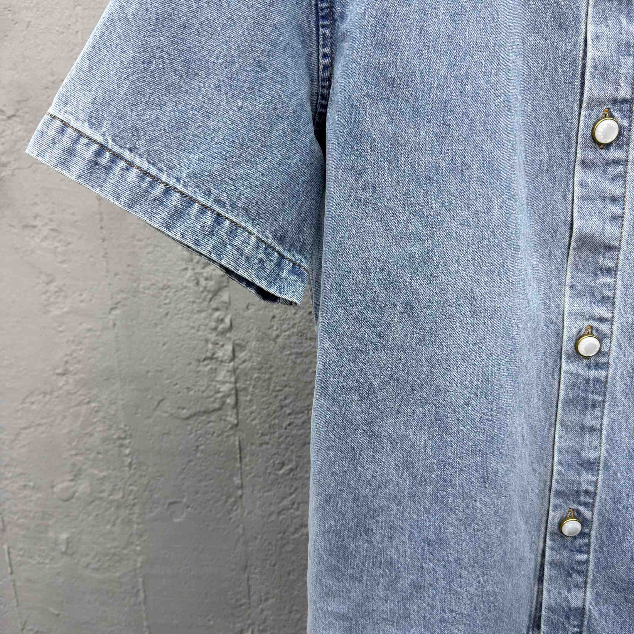 Louis Vuitton Short-Sleeved Denim Shirt  1AGJOP - DopestKickz