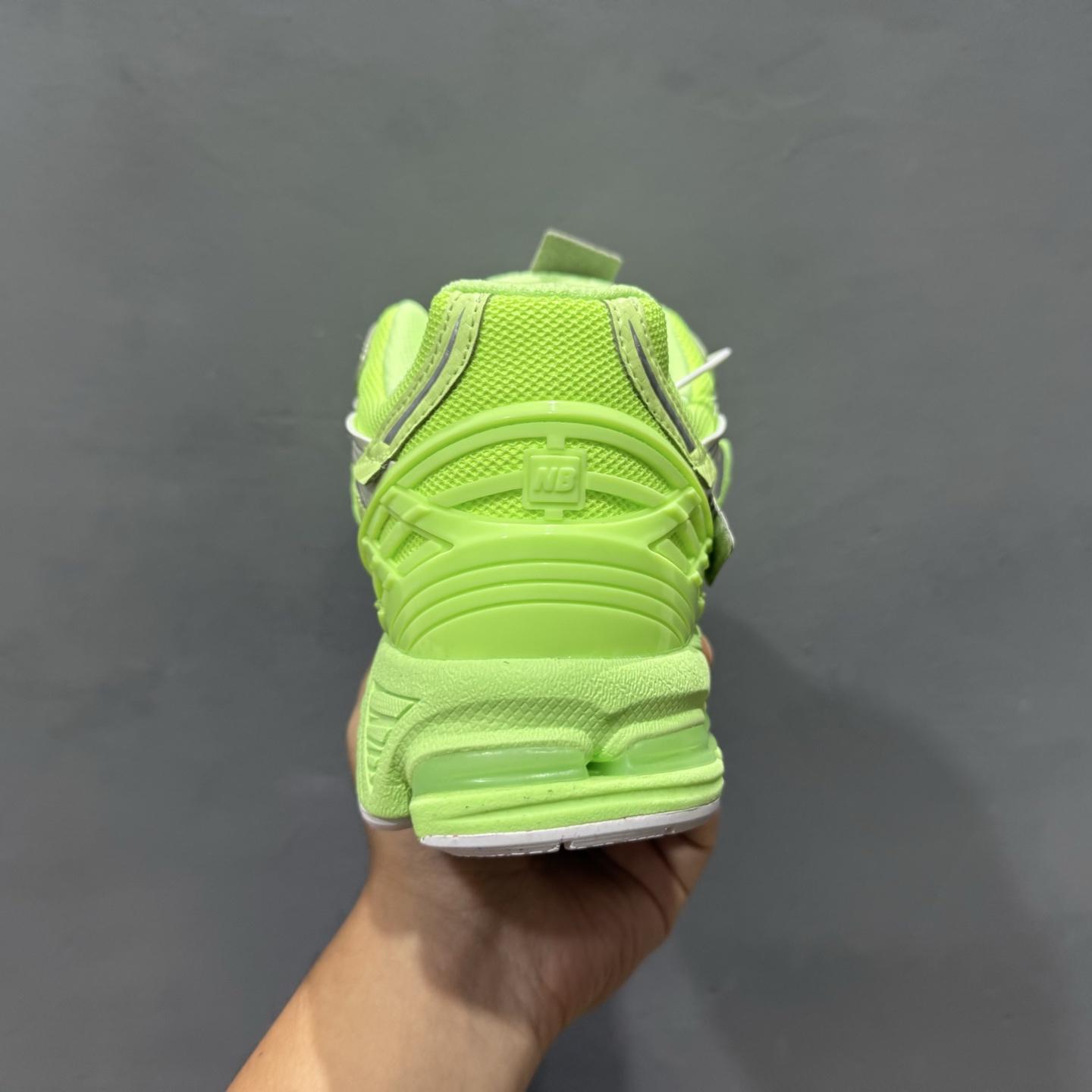 New Balance 1906 Sneakers - DopestKickz