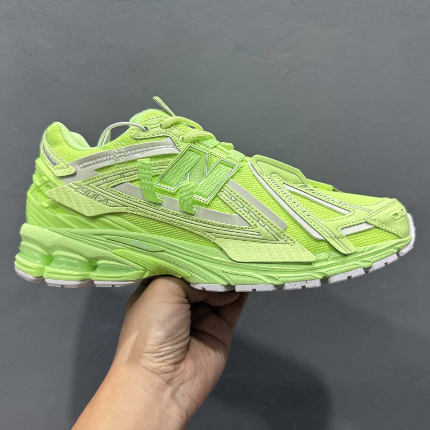 New Balance 1906 Sneakers - DopestKickz