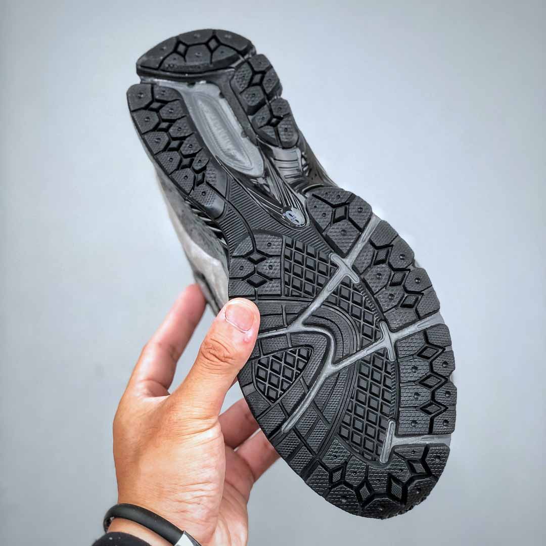 New Balance 2002R 'Castlerock Shadow Black'   M2002RCL  - DopestKickz