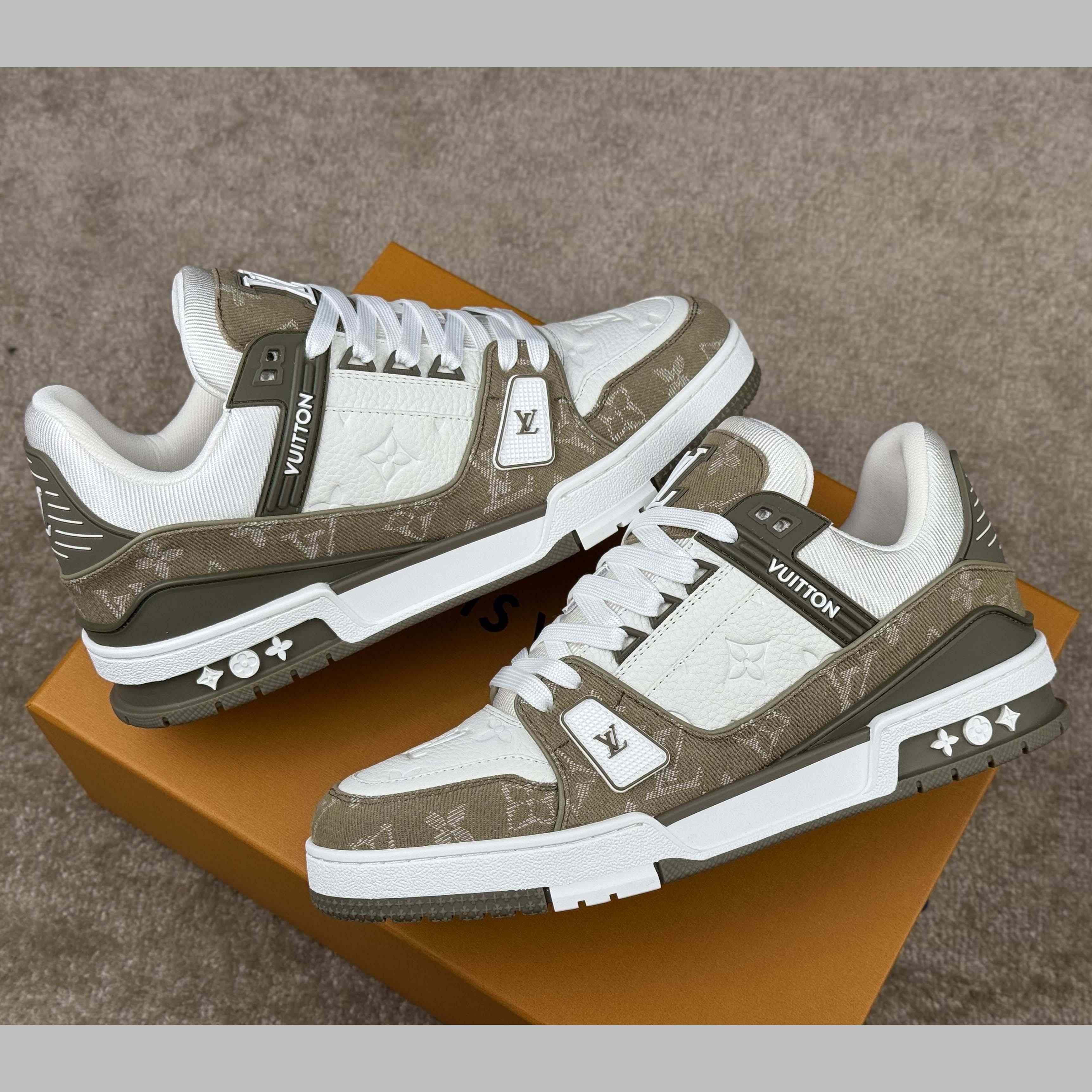 Louis Vuitton LV Trainer Sneaker   1AIKN0 - DopestKickz