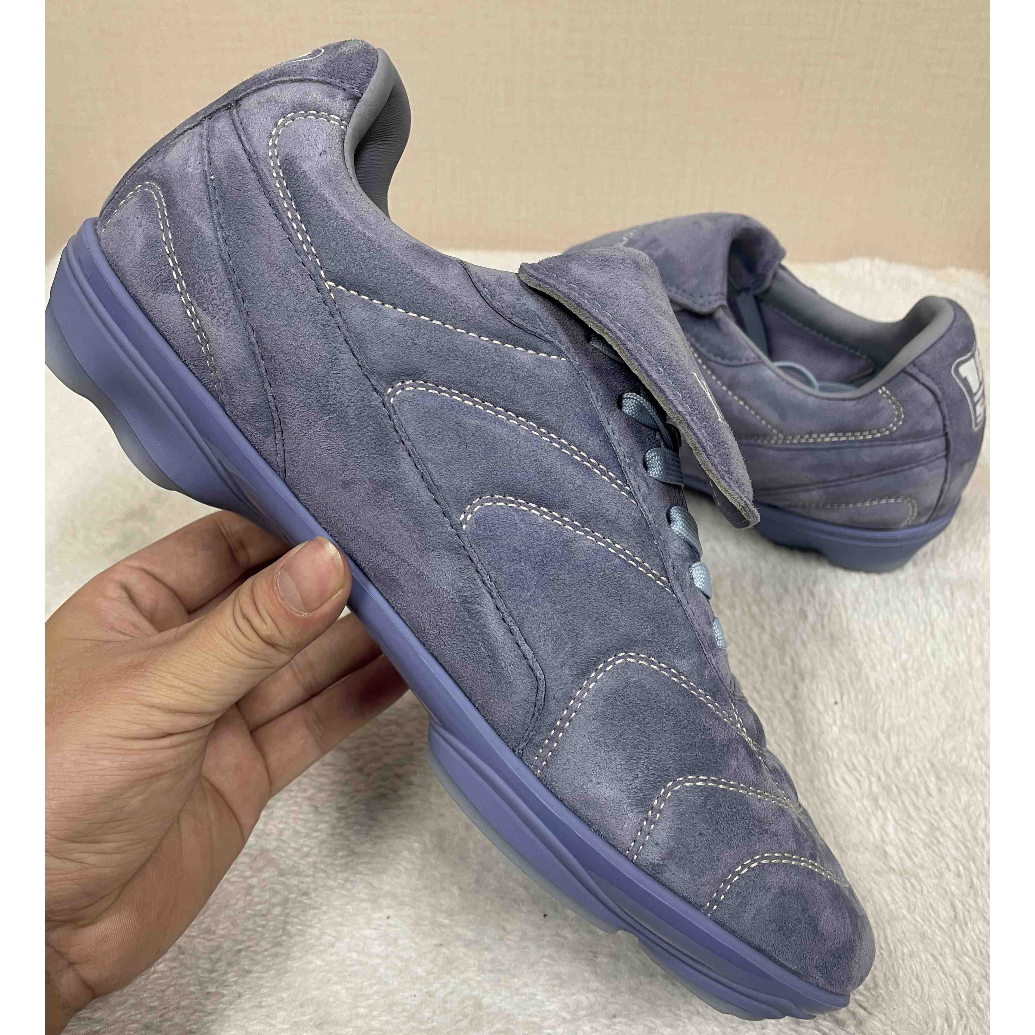 Louis Vuitton LV Footprint Soccer   1AHTZ4 - DopestKickz