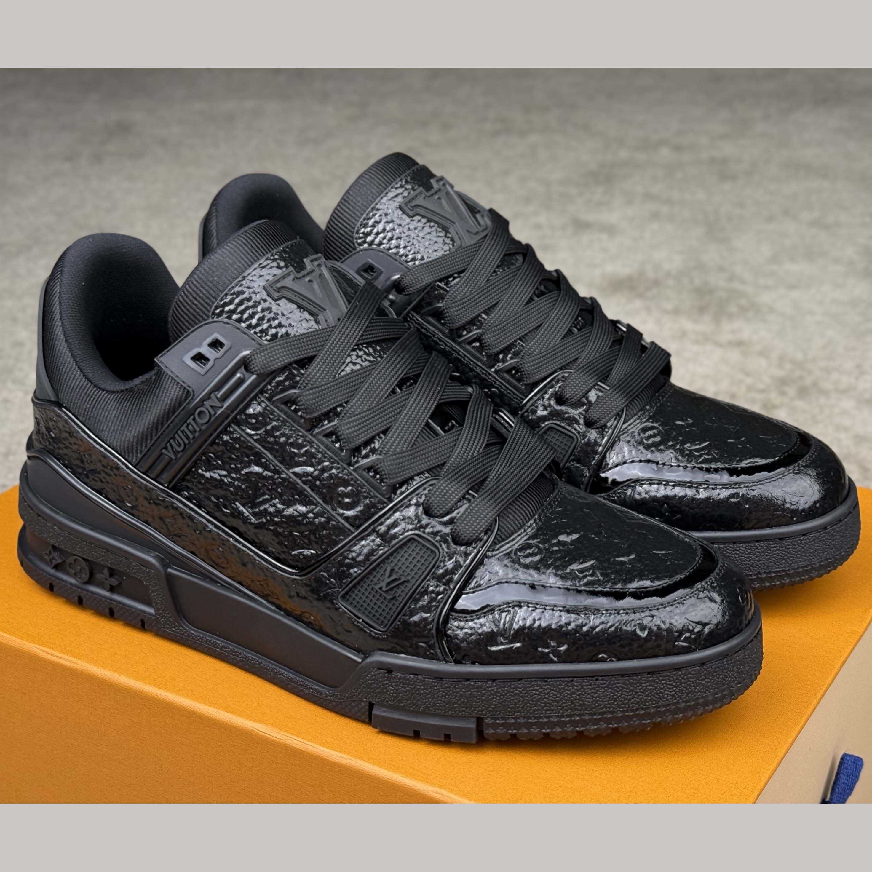 Louis Vuitton LV Trainer Sneaker   1AHTA2 - DopestKickz