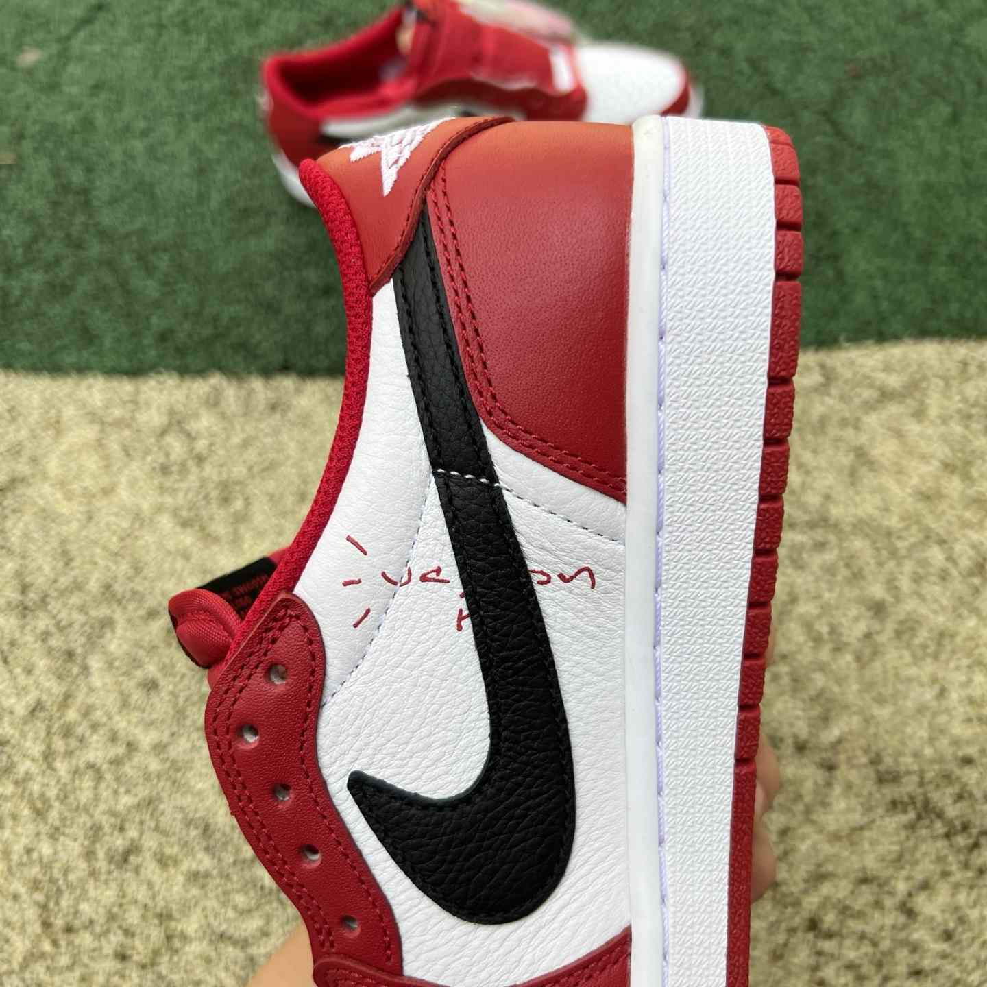 Travis Scott x Air Jordan 1 Low OG    DM7866-101 - DopestKickz