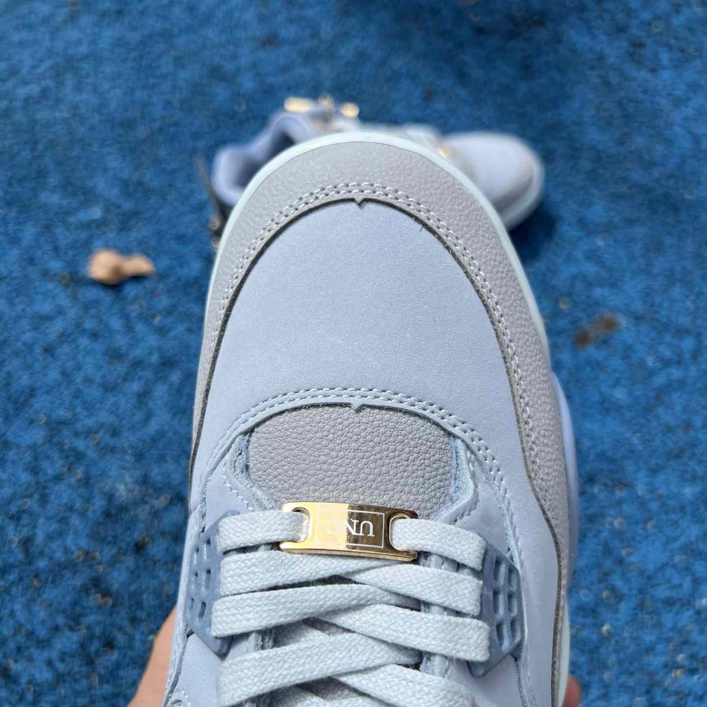 Jordan Air Jordan 4 UNC Tar Heels PE    HV9204-407 - DopestKickz