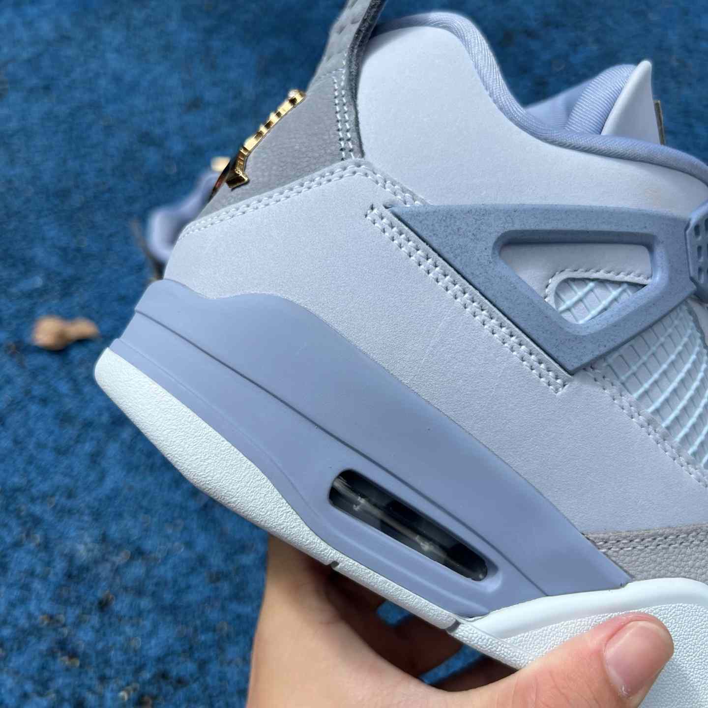 Jordan Air Jordan 4 UNC Tar Heels PE    HV9204-407 - DopestKickz