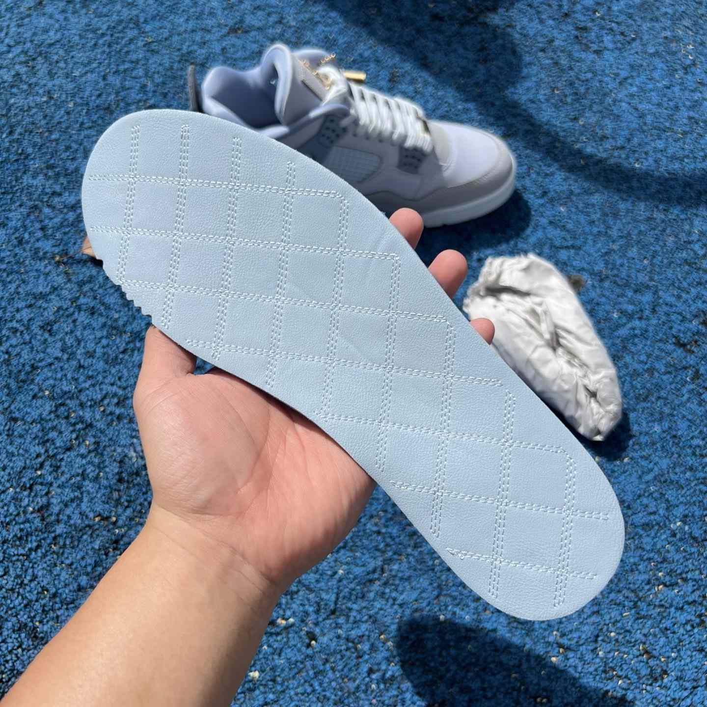 Jordan Air Jordan 4 UNC Tar Heels PE    HV9204-407 - DopestKickz