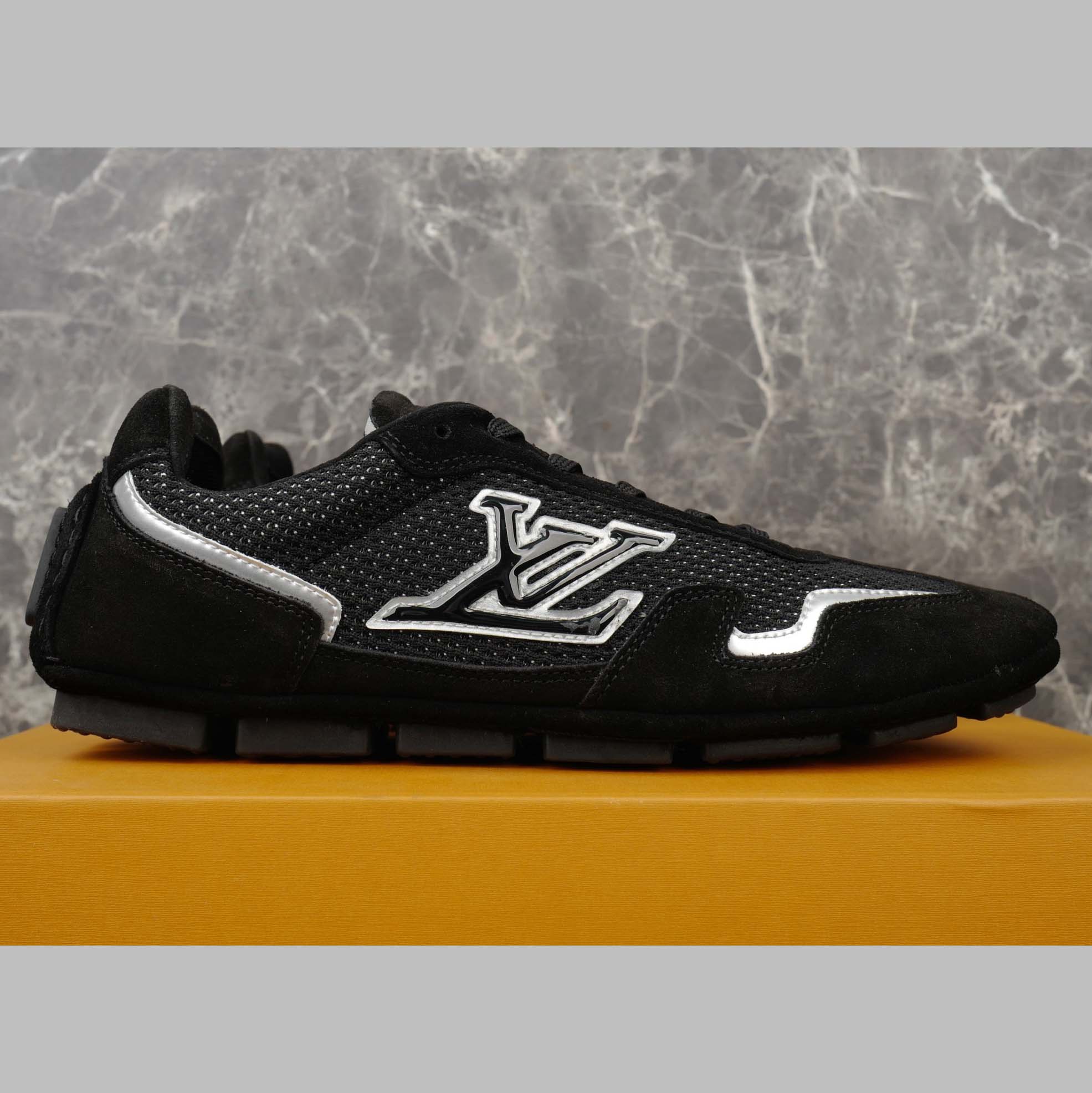 Louis Vuitton LV Rally Sneaker   1AHTZI - DopestKickz