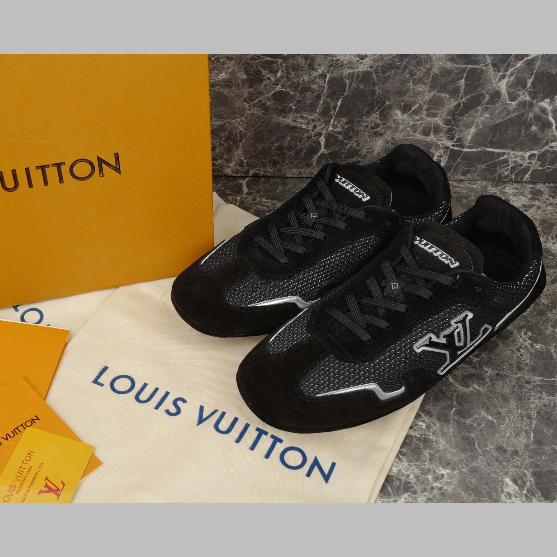 Louis Vuitton LV Rally Sneaker   1AHTZI - DopestKickz