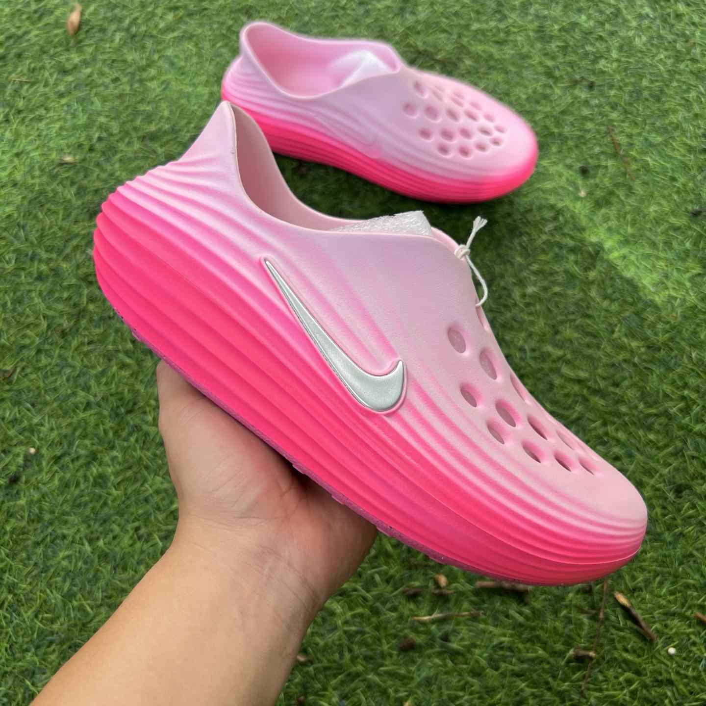 Nike React X Rejuven8 in pink  HV5062-601 - DopestKickz