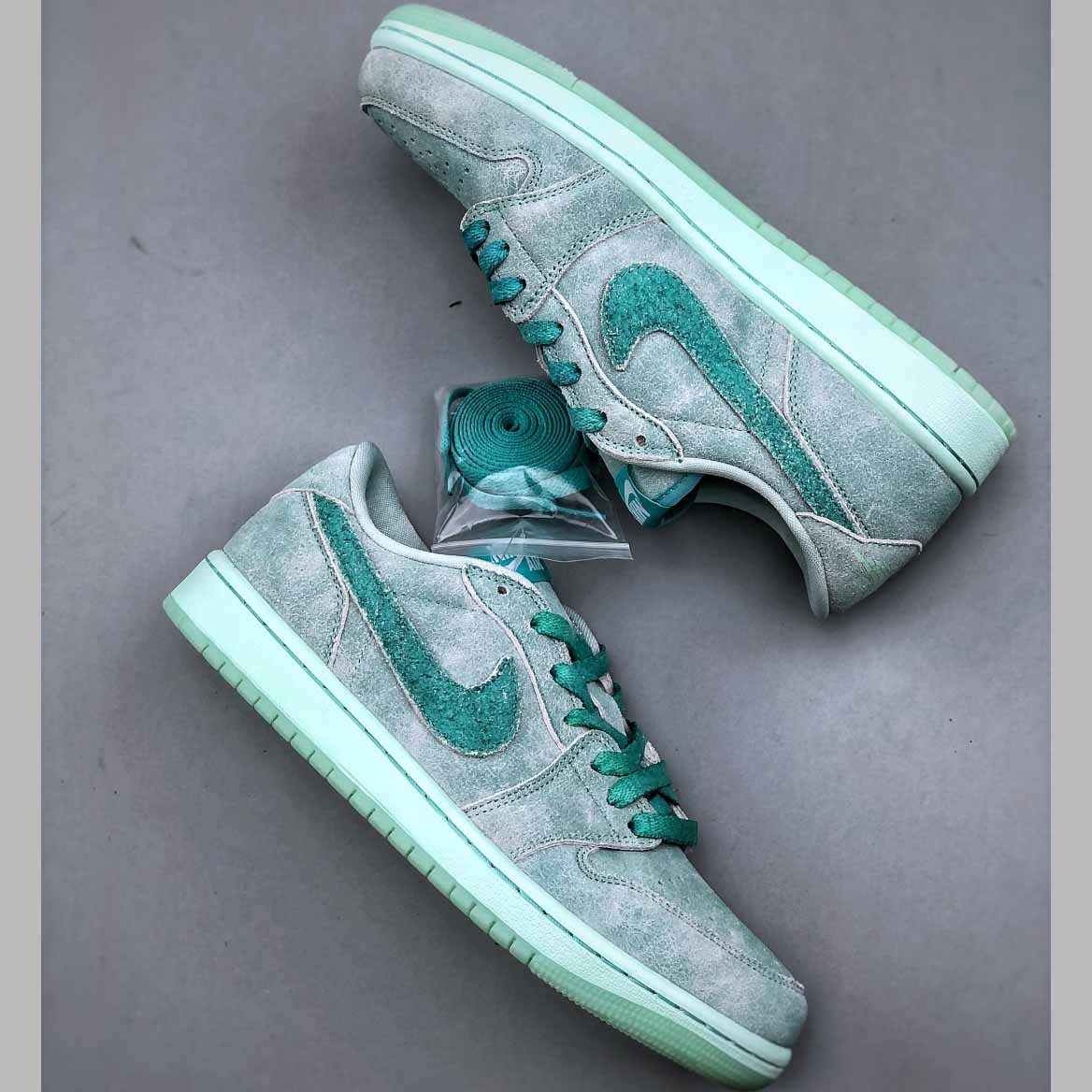 Air Jordan 1 Low OG “Washed Teal” WMNS     HQ8111-300 - DopestKickz