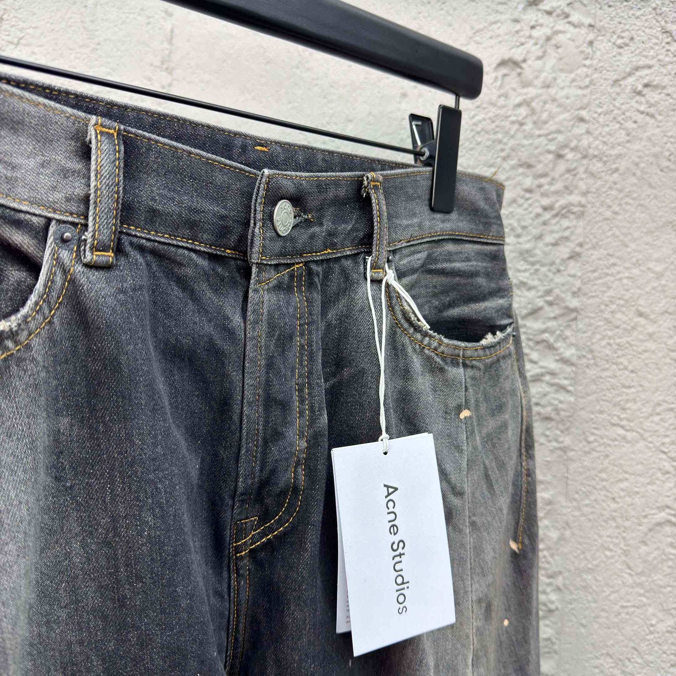 Acne Studios  Loose fit Jeans - 2006F  - DopestKickz