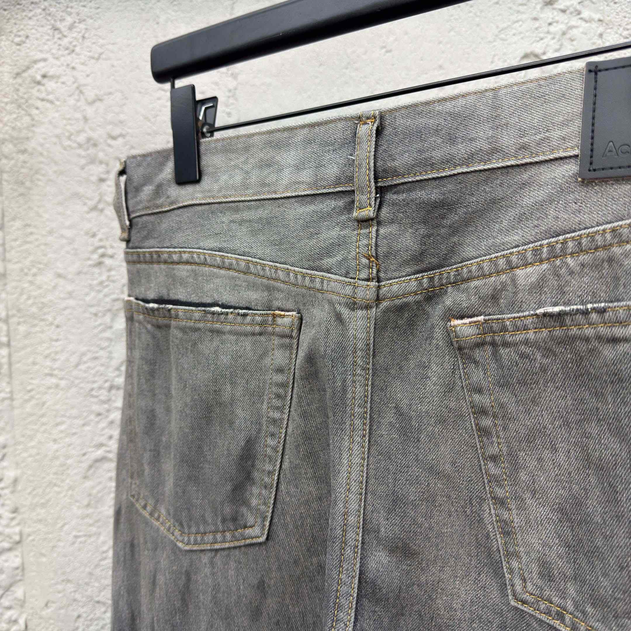 Acne Studios  Loose fit Jeans - 2006F  - DopestKickz