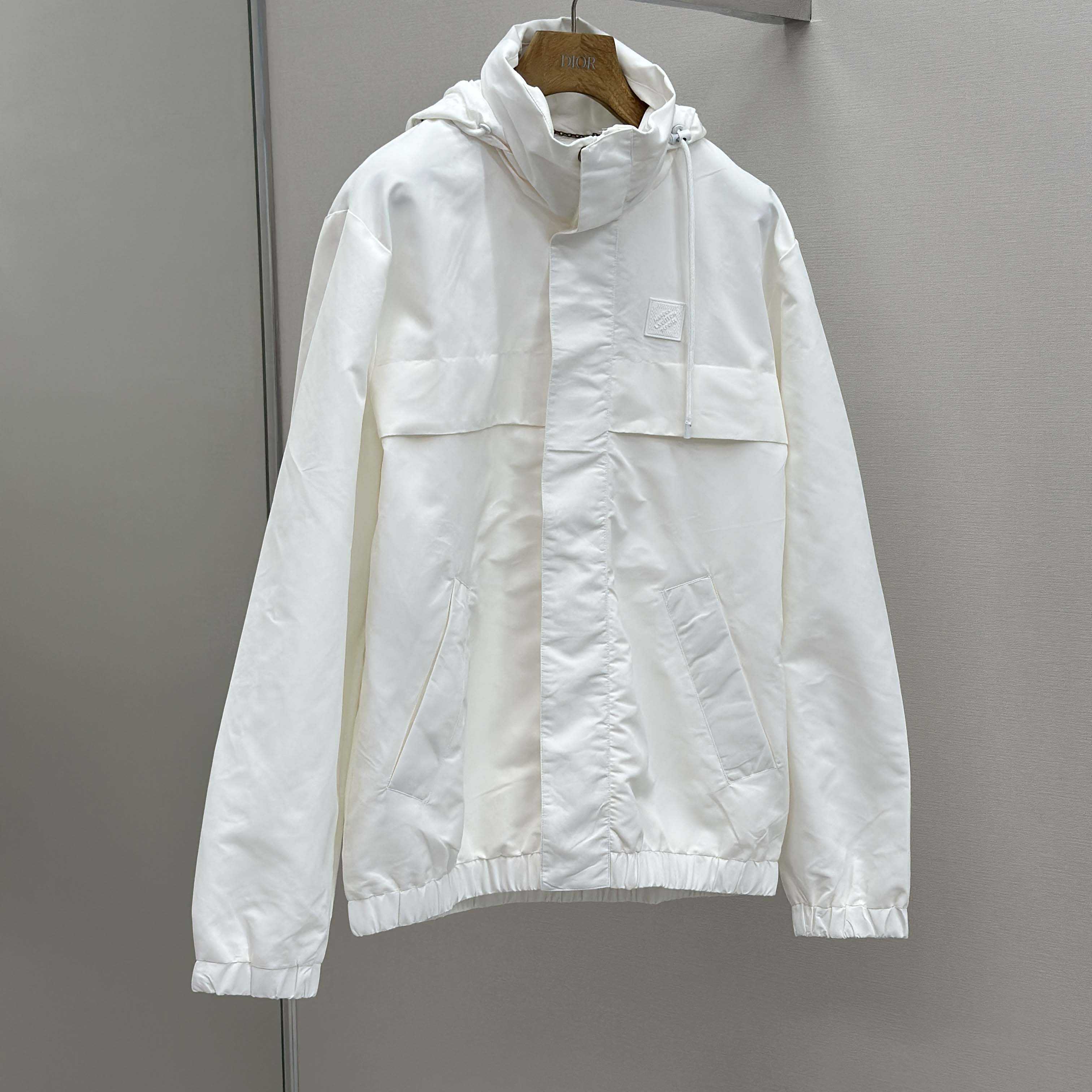 Louis Vuitton Signature Windbreaker   1AHUH1 - DopestKickz