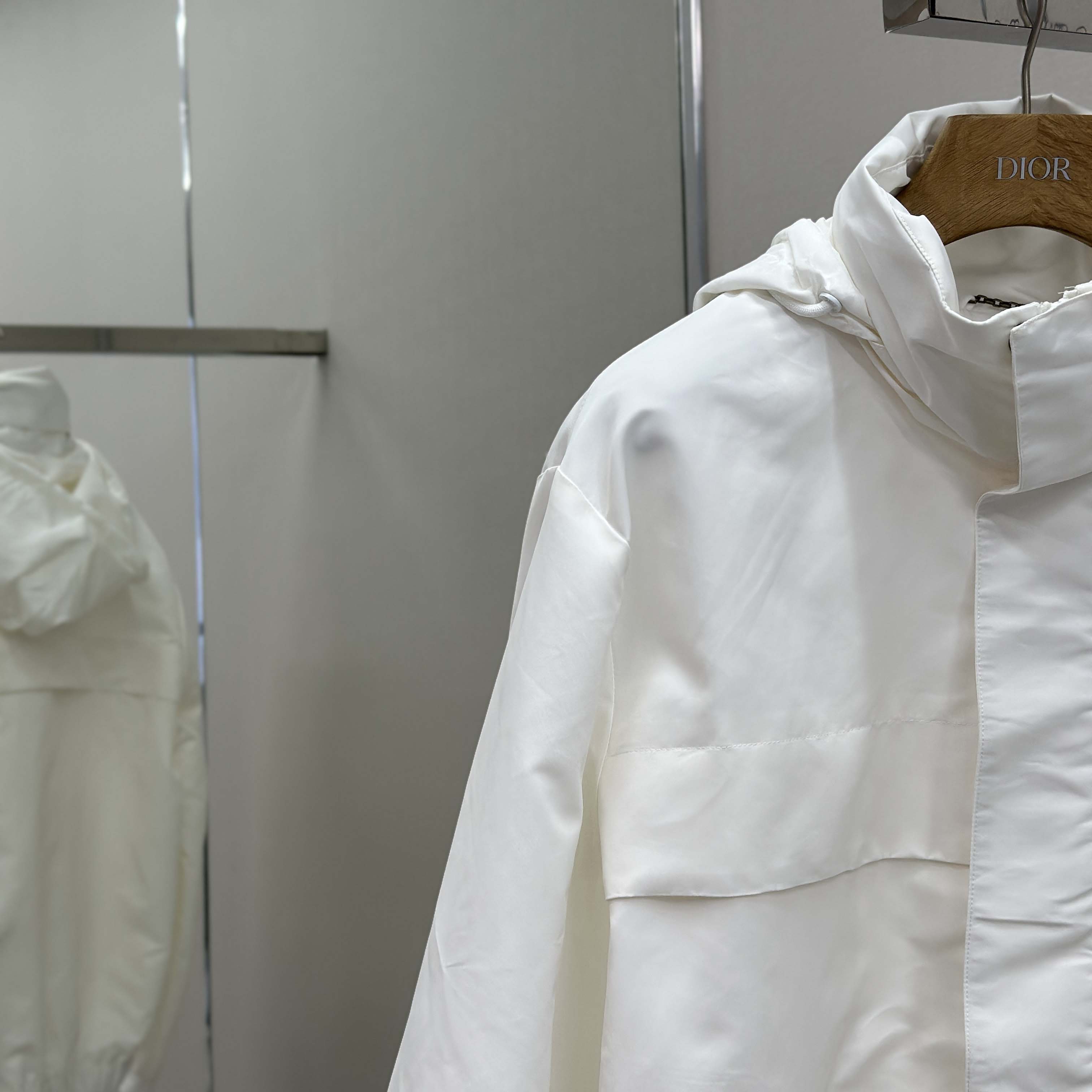 Louis Vuitton Signature Windbreaker   1AHUH1 - DopestKickz