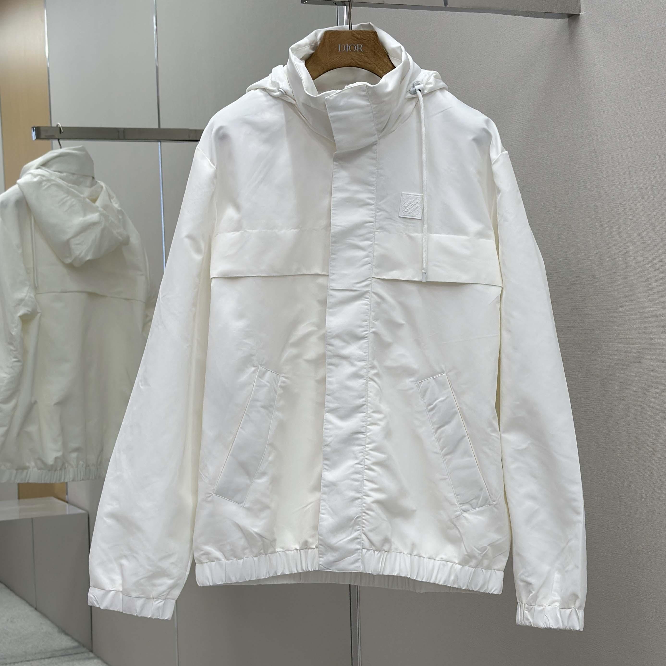 Louis Vuitton Signature Windbreaker   1AHUH1 - DopestKickz