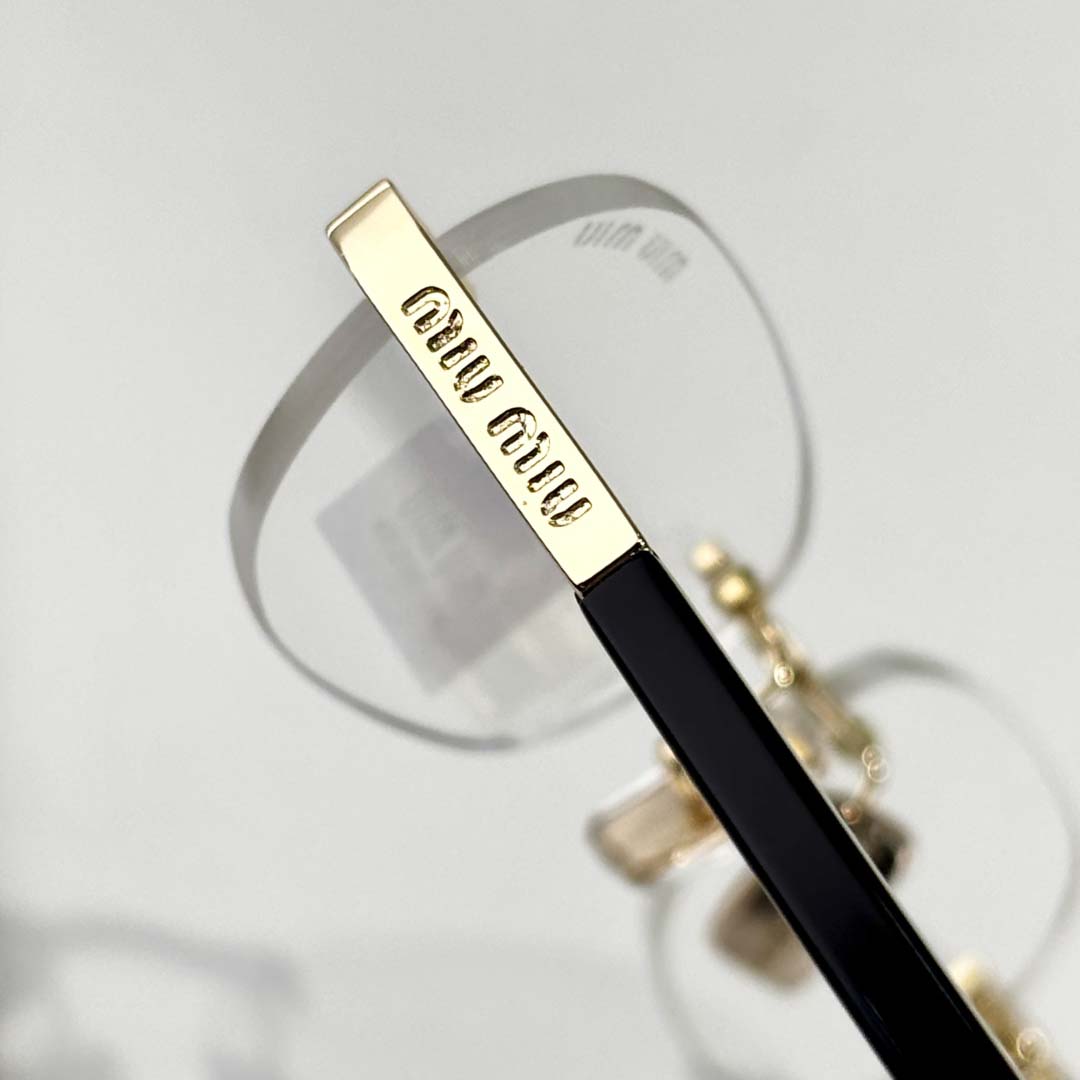 Miu Miu VMU50A Sunglasses - DopestKickz