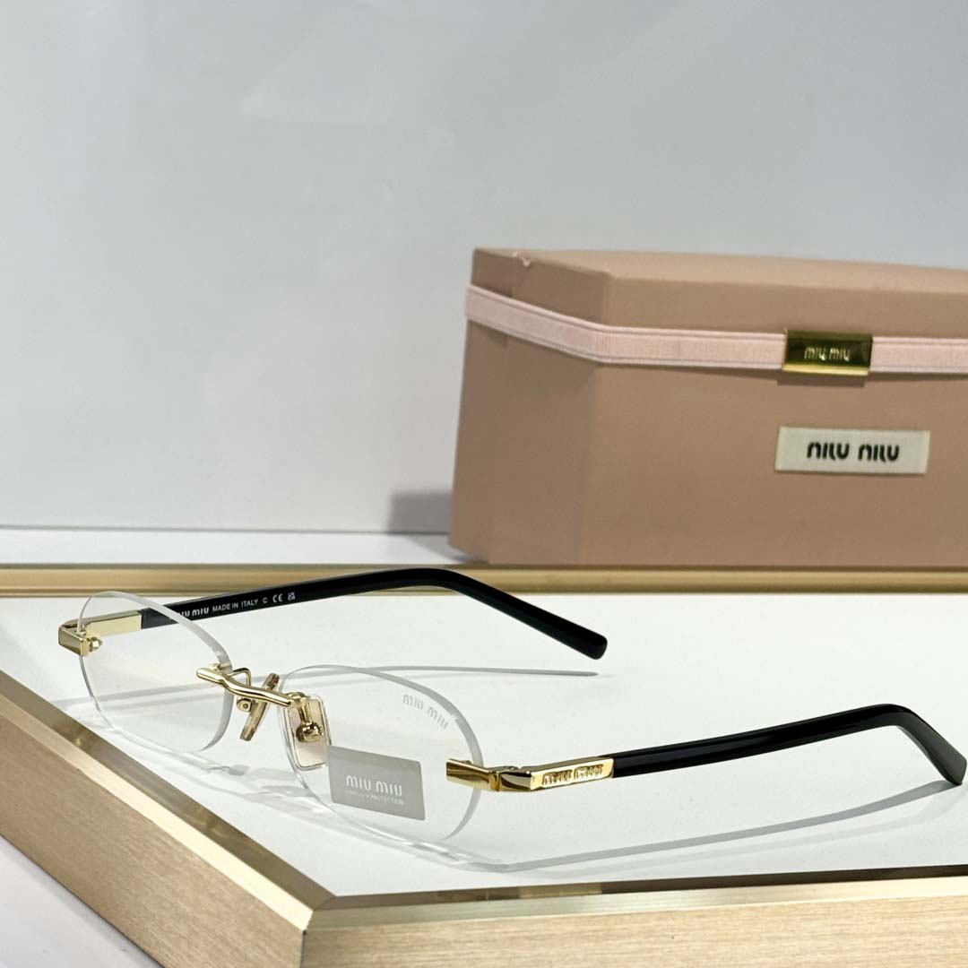 Miu Miu VMU50A Sunglasses - DopestKickz