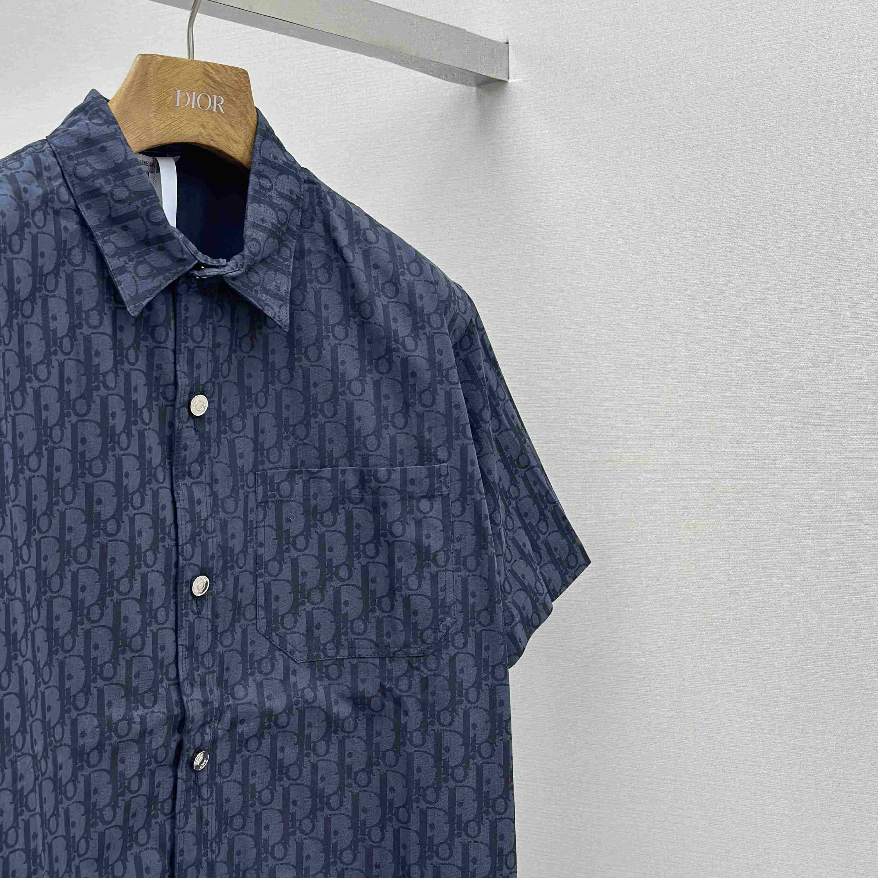 Dior Oblique Short-Sleeved Shirt - DopestKickz