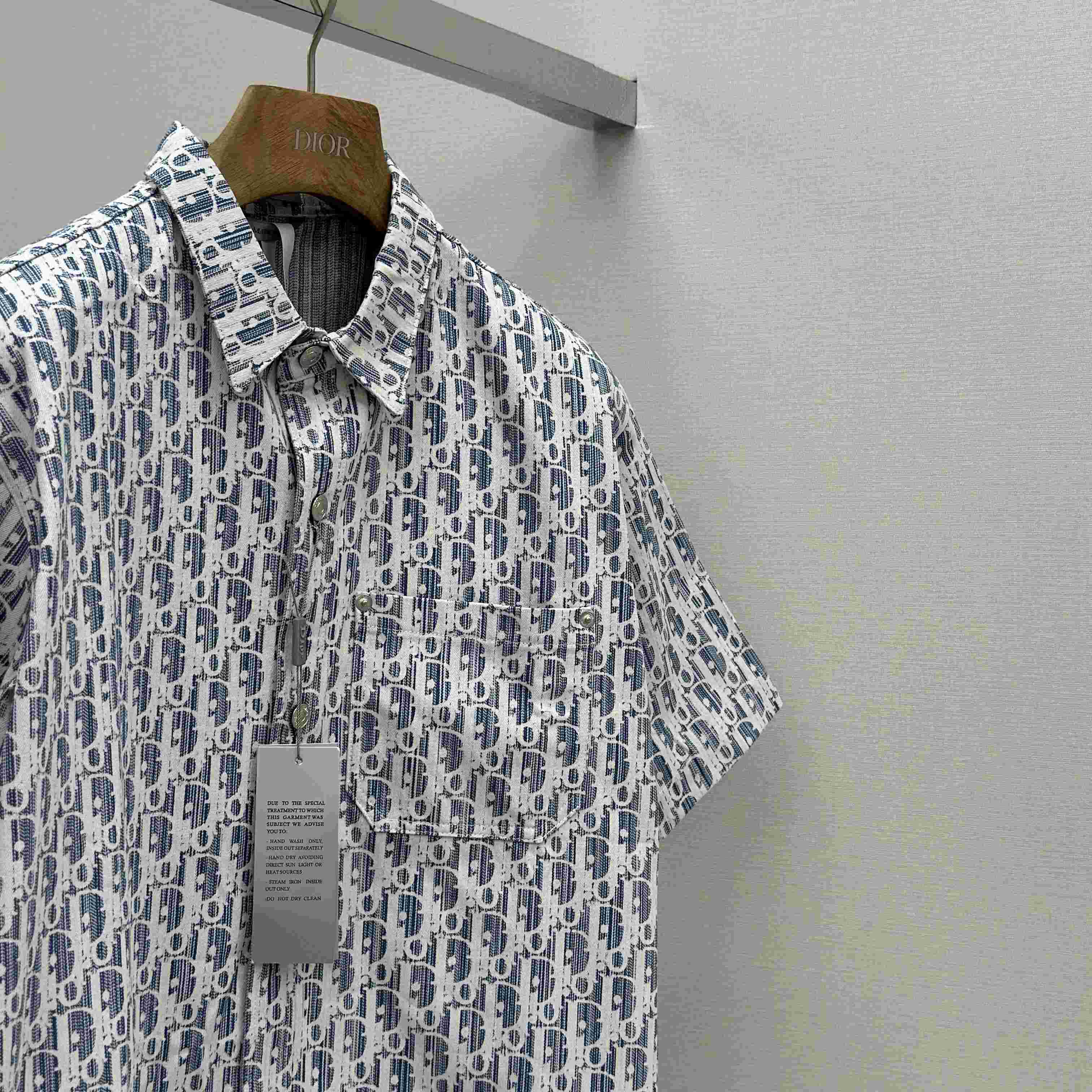 Dior Oblique Short-Sleeved Shirt - DopestKickz