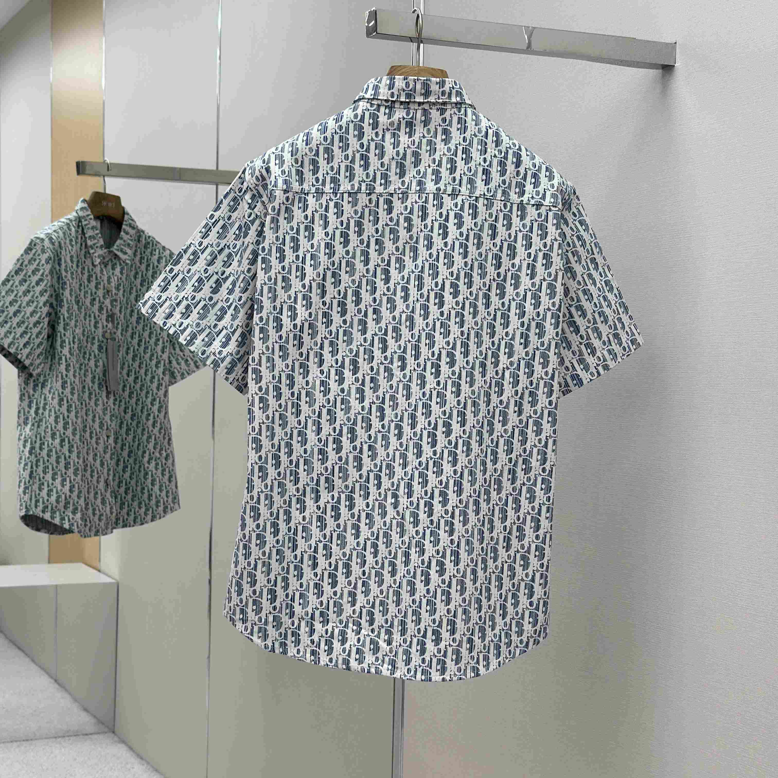 Dior Oblique Short-Sleeved Shirt - DopestKickz