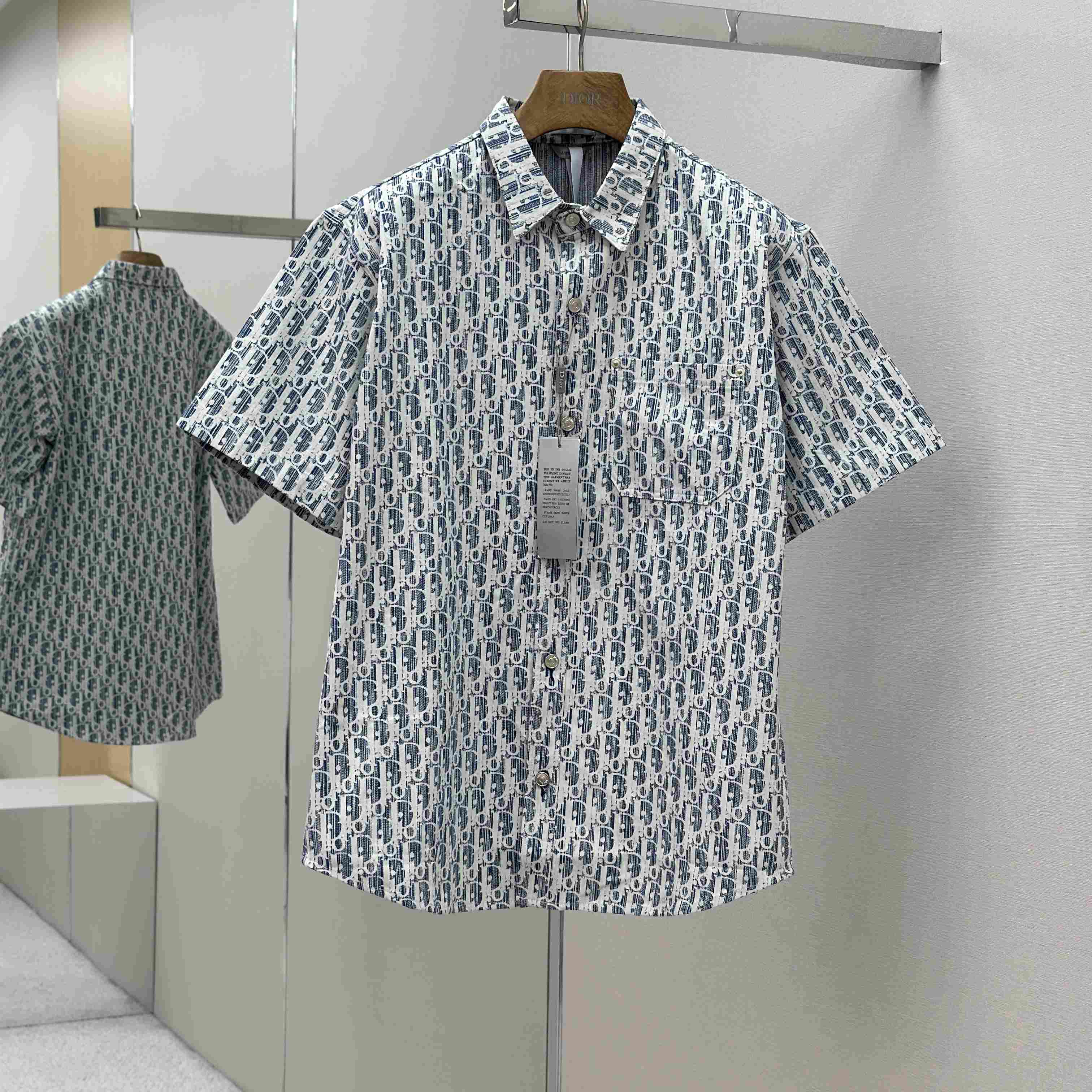 Dior Oblique Short-Sleeved Shirt - DopestKickz