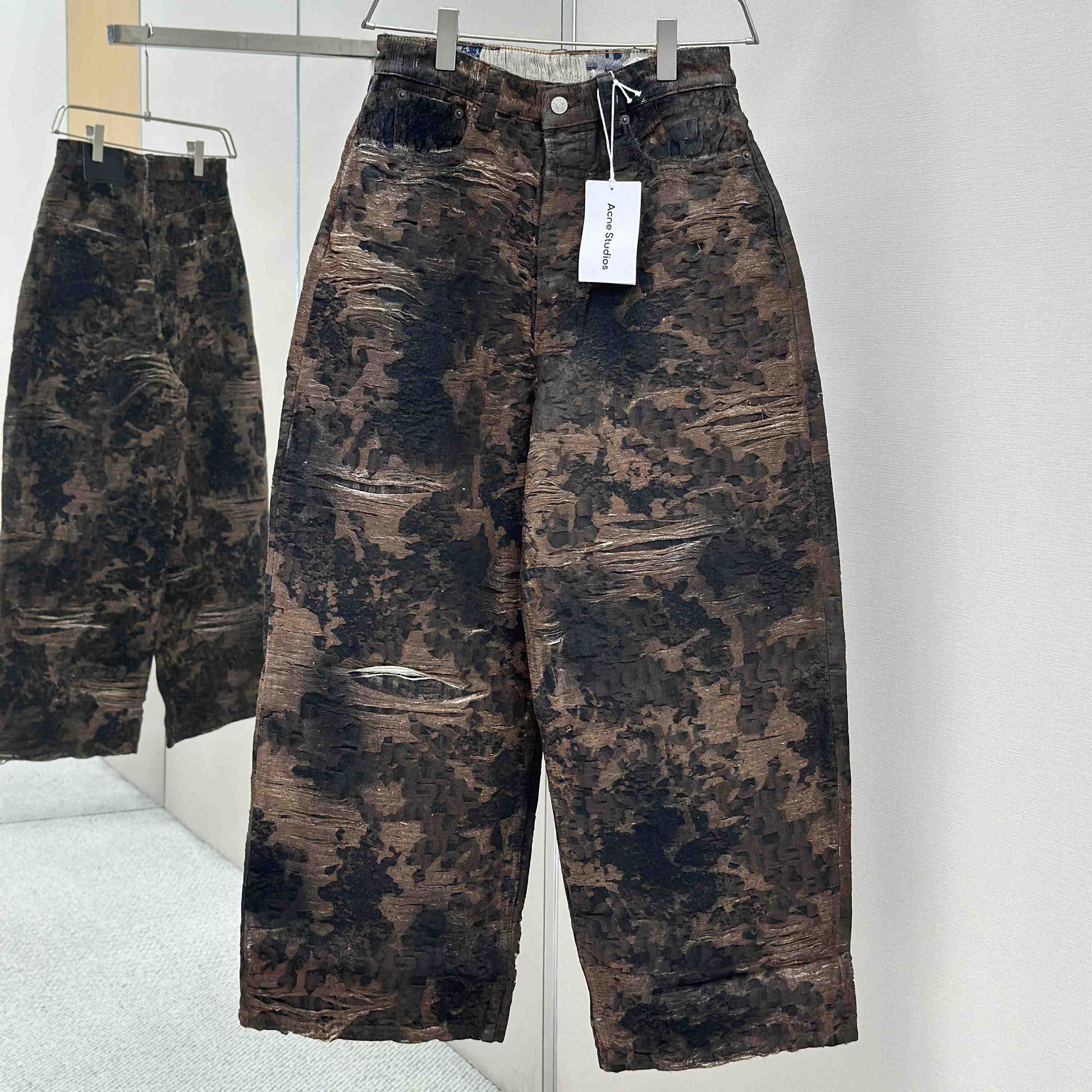 Acne Studios Loose Fit Jeans - 2023 - DopestKickz