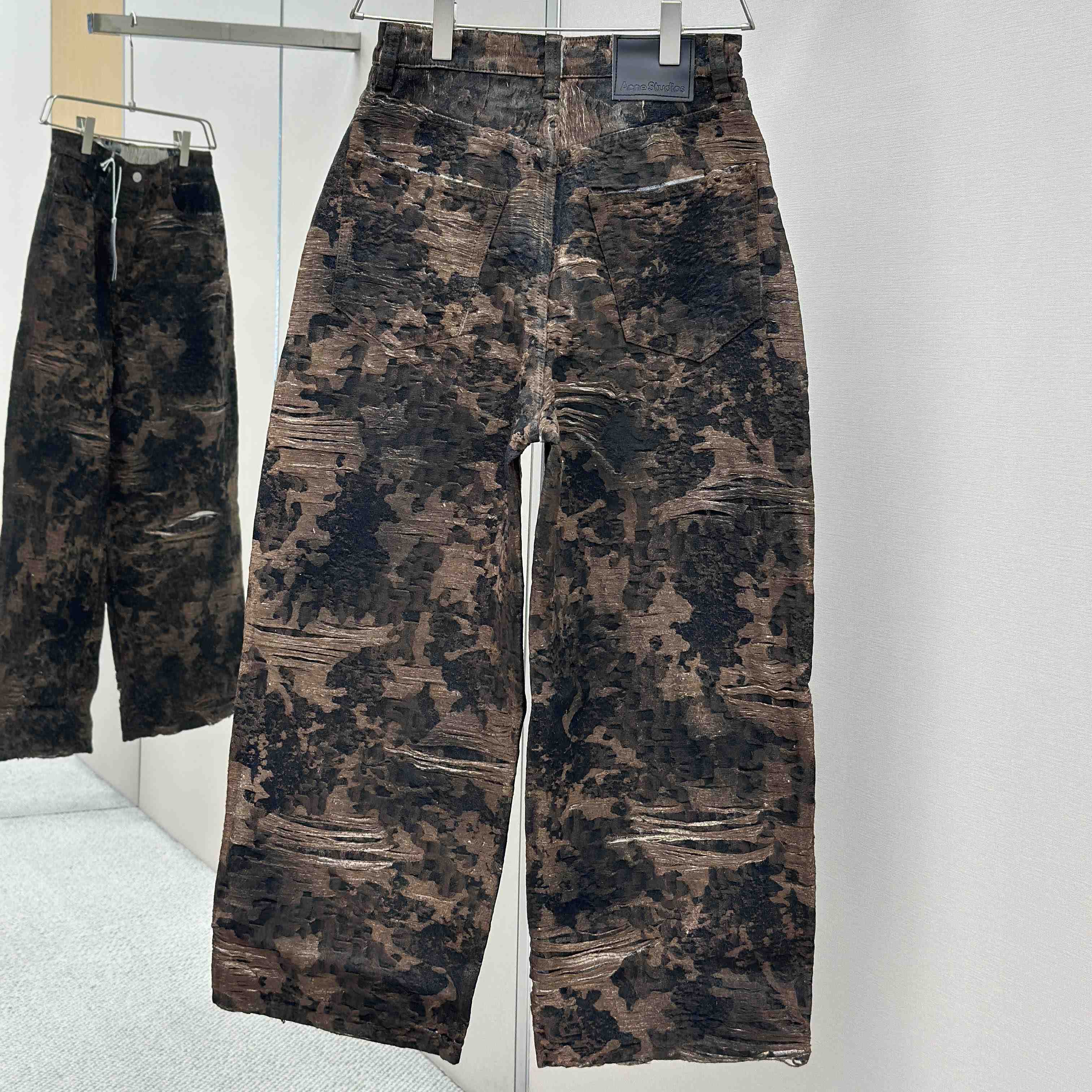 Acne Studios Loose Fit Jeans - 2023 - DopestKickz