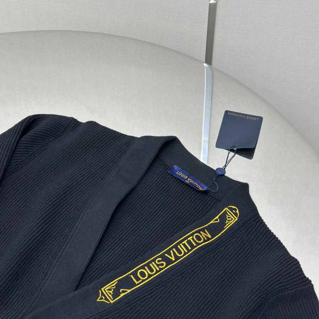 Louis Vuitton Embroidered Signature Cardigan   1AHVMY - DopestKickz