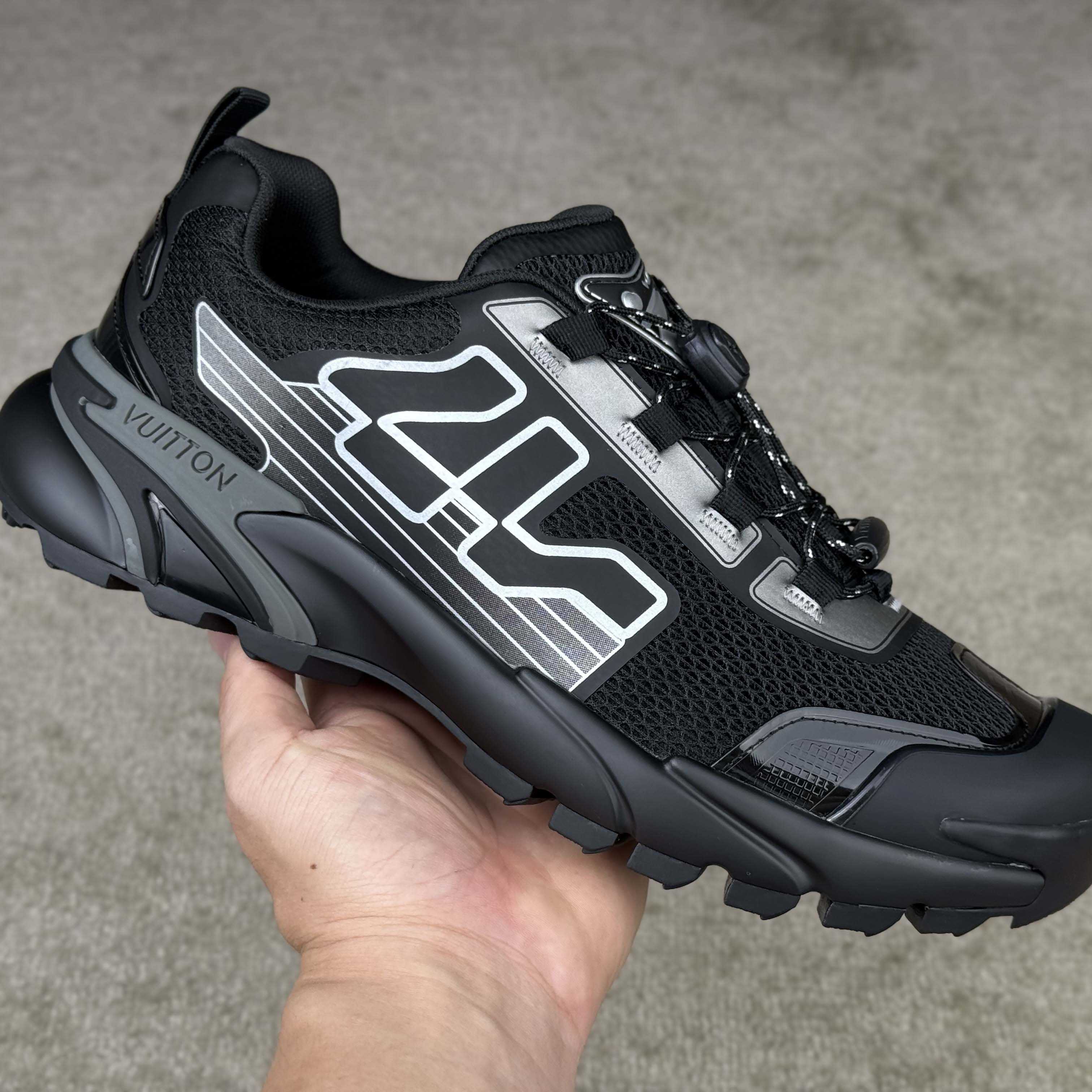 Louis Vuitton LV Runner Tatic Sneaker     1ADH08 - DopestKickz